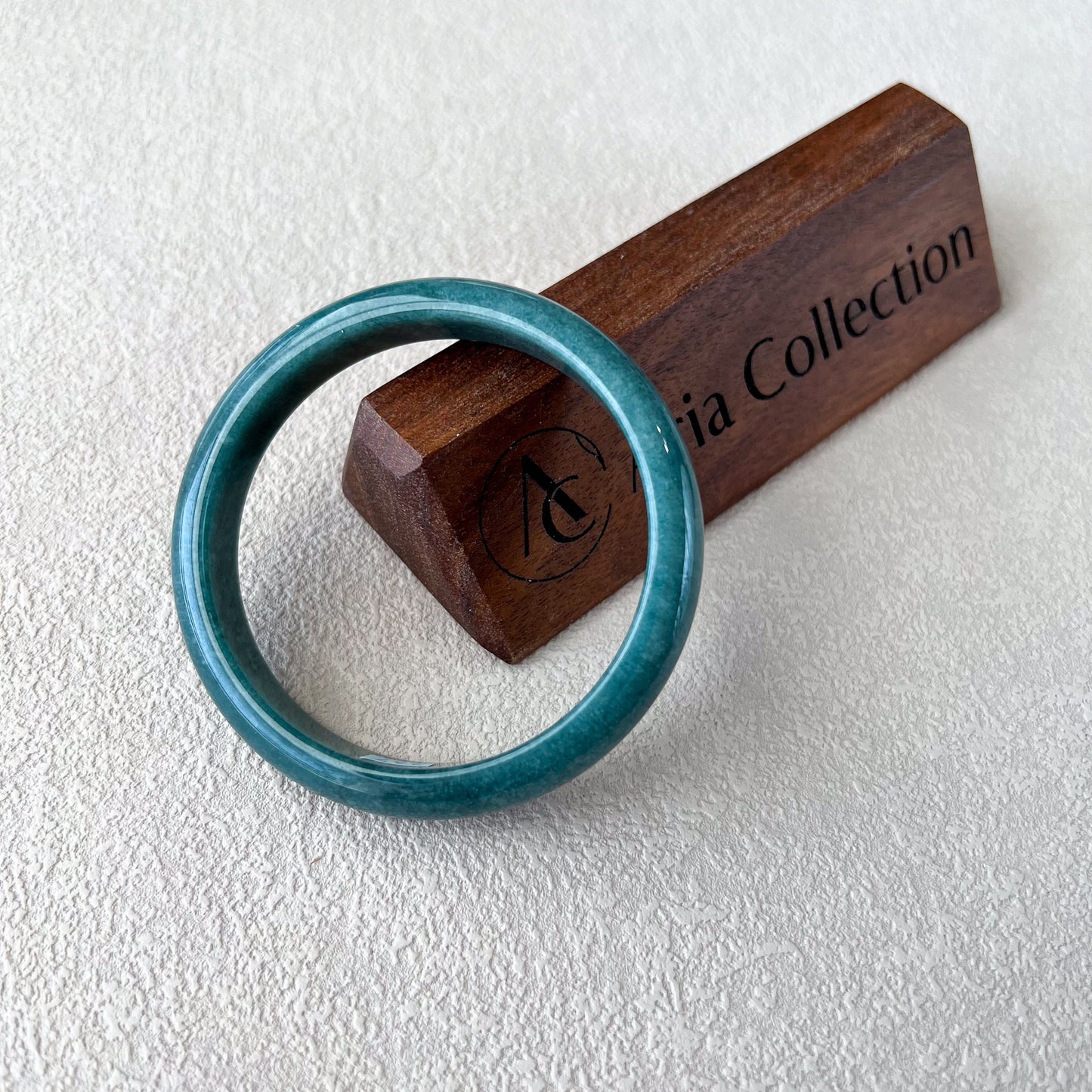 Guatemalan Blue-Green Jadeite Jade Type A Bangle