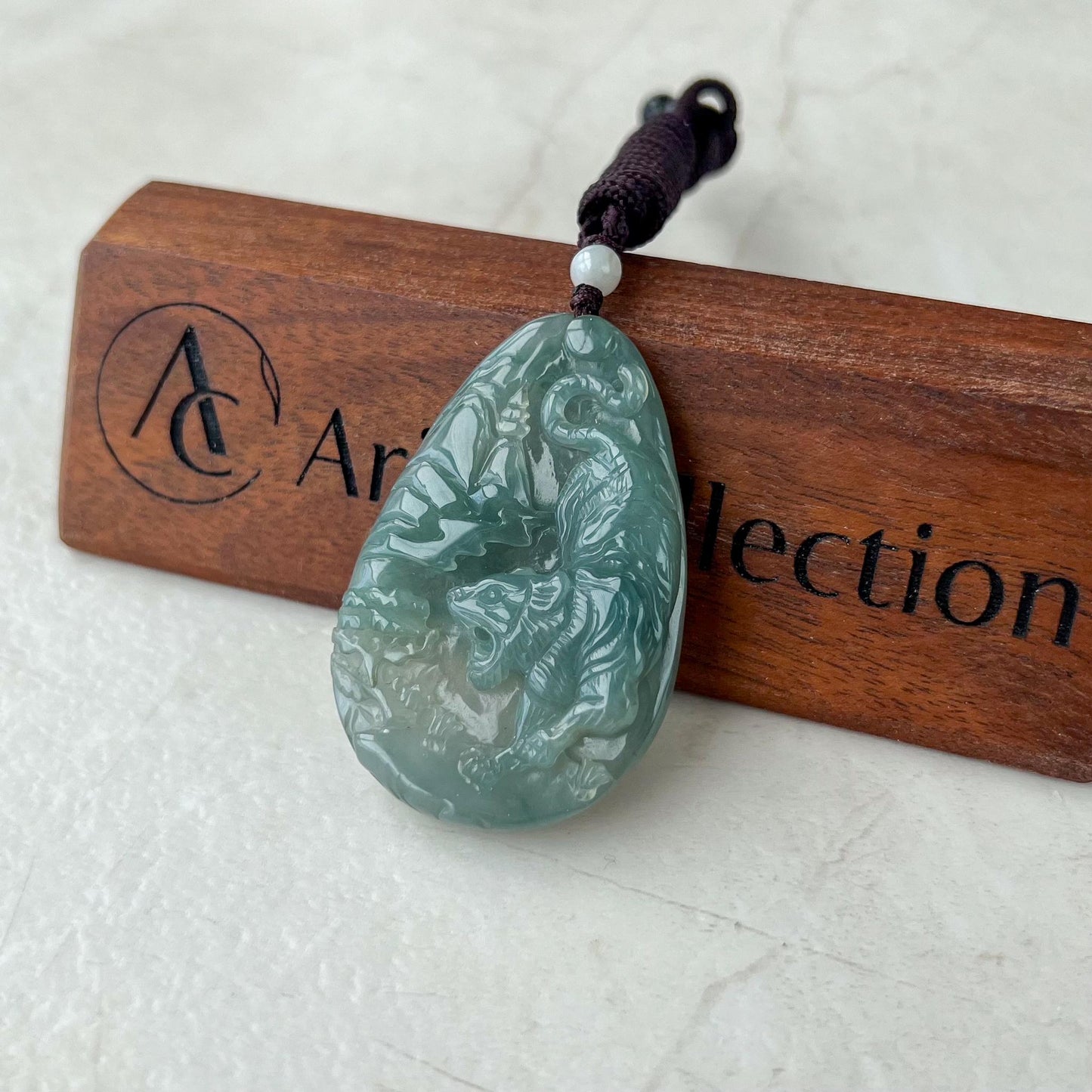 Tiger Roar Jade Pendant, Green Jadeite Jade Pendant, YJ-0422-0389312