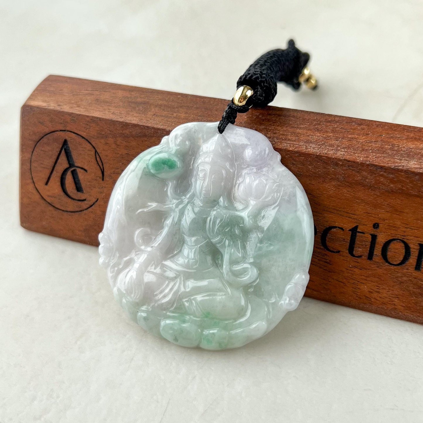 Jadeite Jade Mahasthamaprapta Buddha, Da Shi Zhi , Đại Thế Chí Bồ tát, 大势至, Light Green Jade Pendant Necklace, YJ-0422-0379023