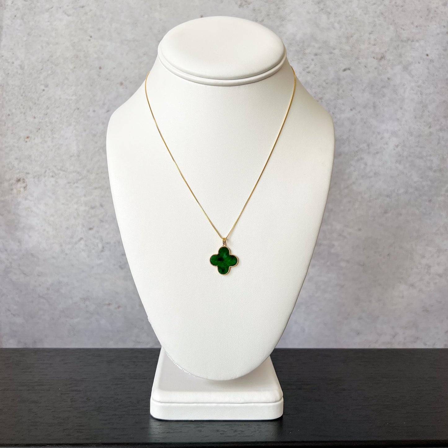 Small Green Four Leaf Clover, Jadeite Jade, 18K Gold Frame, Dainty Minimalist Pendant, Hand Carved Necklace, FSX-0921-1749942590