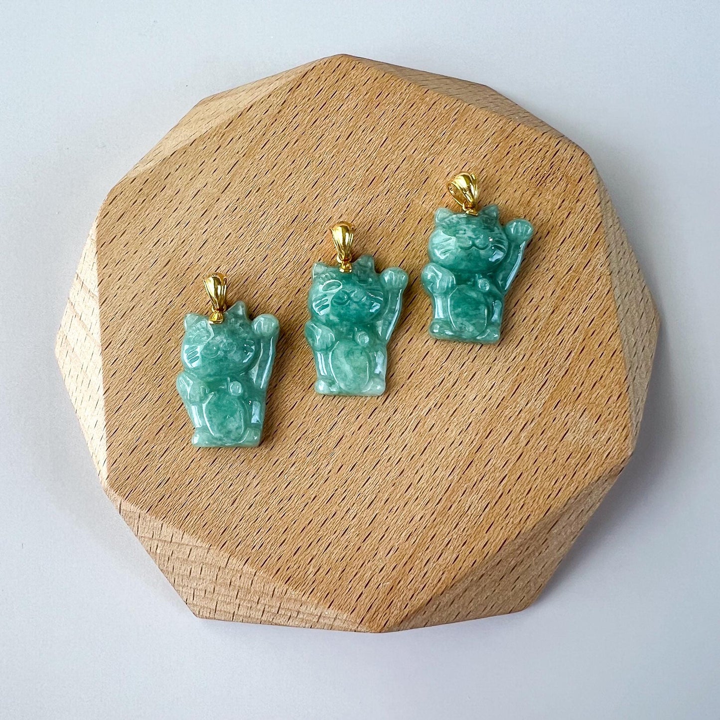 Jadeite Jade Fortune Money Cat 18K Gold Bail, Maneki-neko, Maneki Cat, Green Jade Pendant, FIN-0424-1760737803