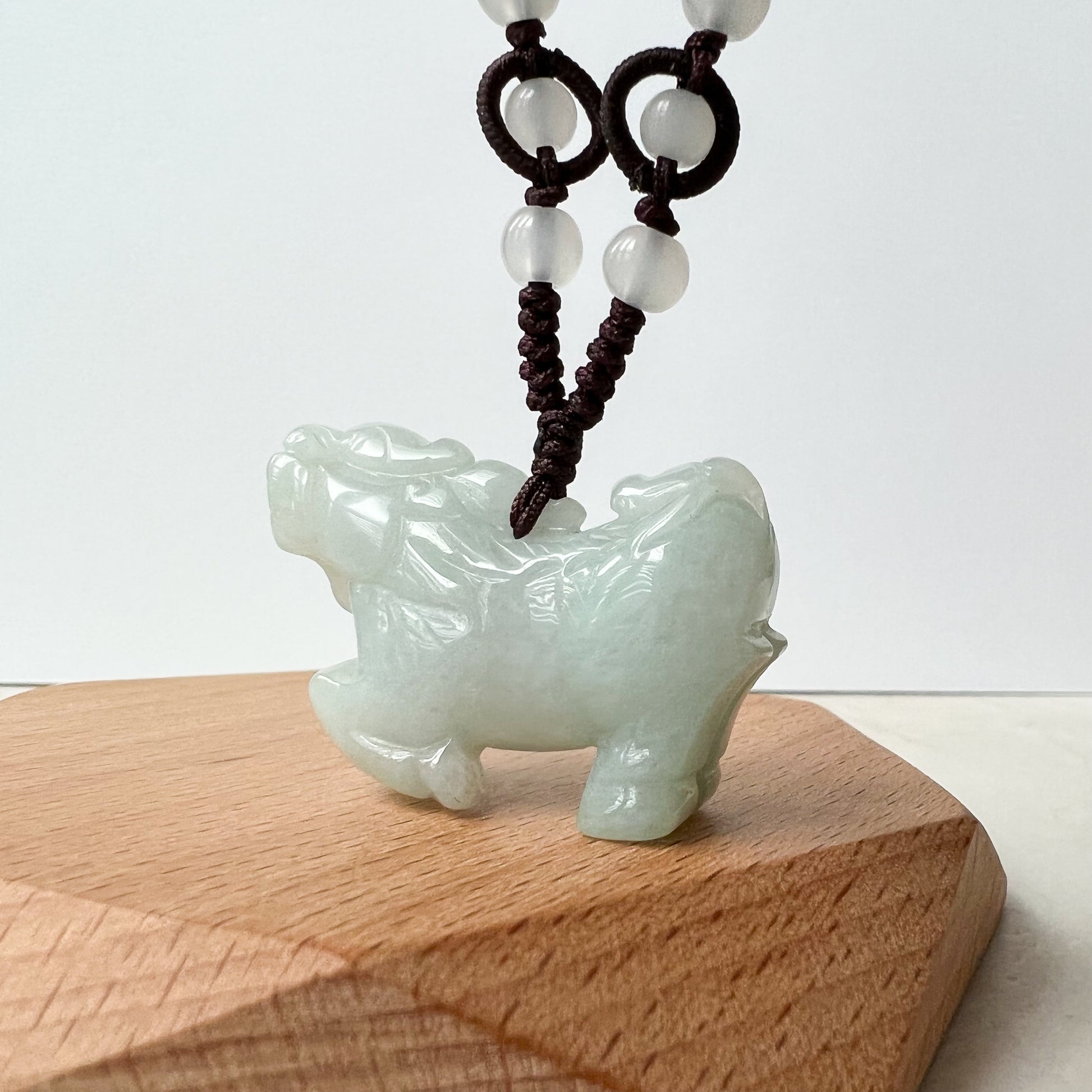 Jade Qilin, 麒麟, Kirin Dragon Carved Necklace, YW-0110-1647022524 - AriaDesignCollection