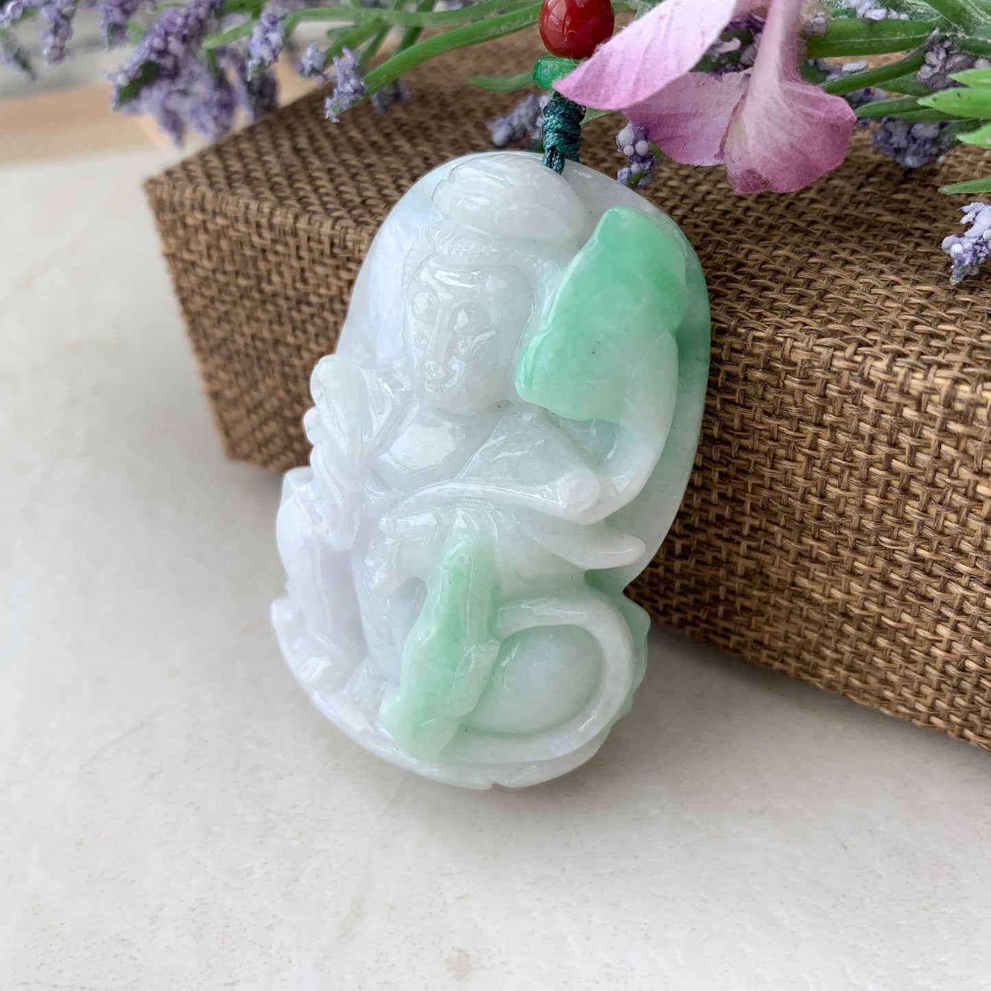 Large Jadeite Jade Guan Yin Avalokiteshvara, Quan Am, Hand Carved Pendant Necklace, YW-0110-1646450954 - AriaDesignCollection