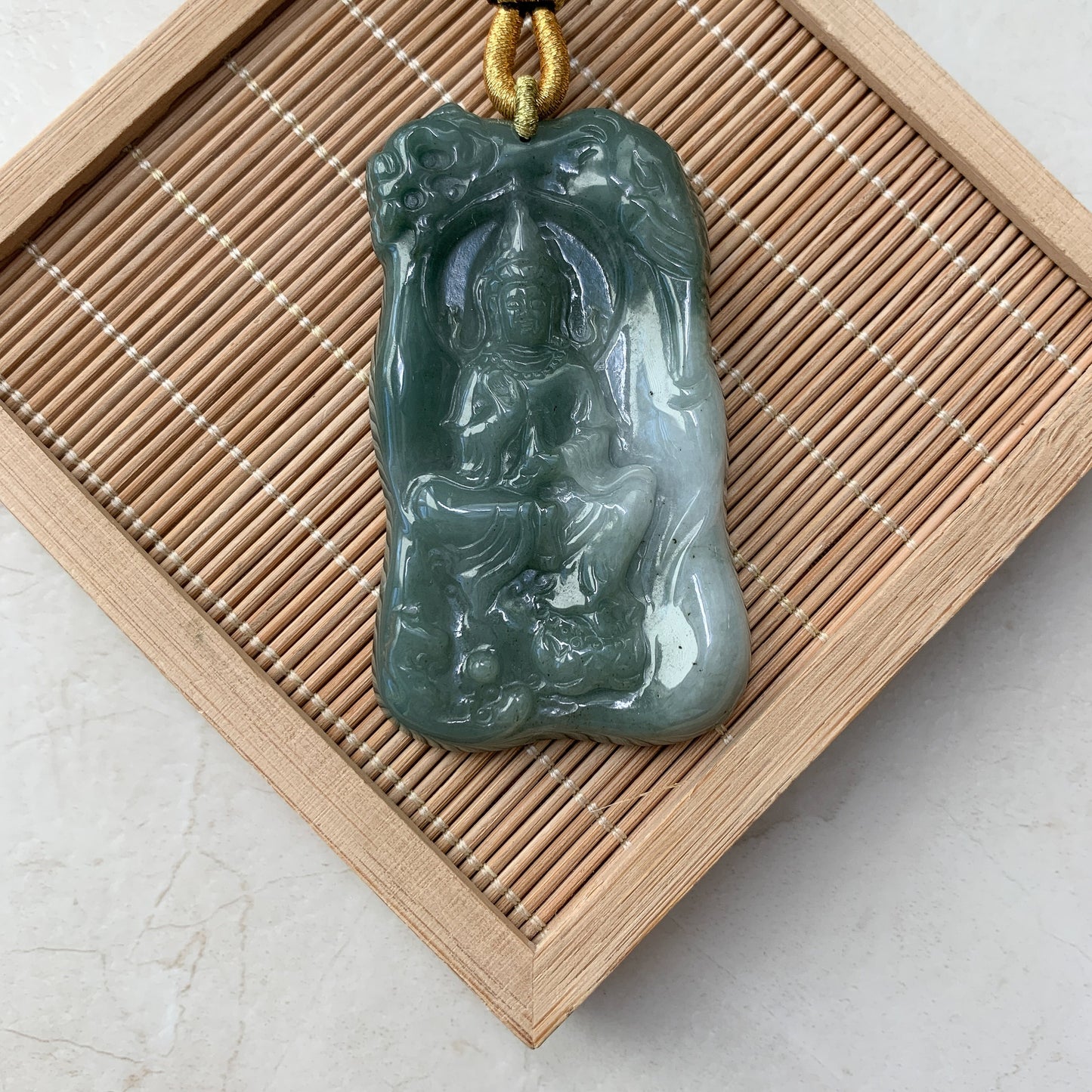 Jadeite Jade Guan Yin Avalokiteshvara Pendant Necklace, Hand Carved, Green Jade, Quan Am, Kuan Yin, YJ-0921-0179949 - AriaDesignCollection