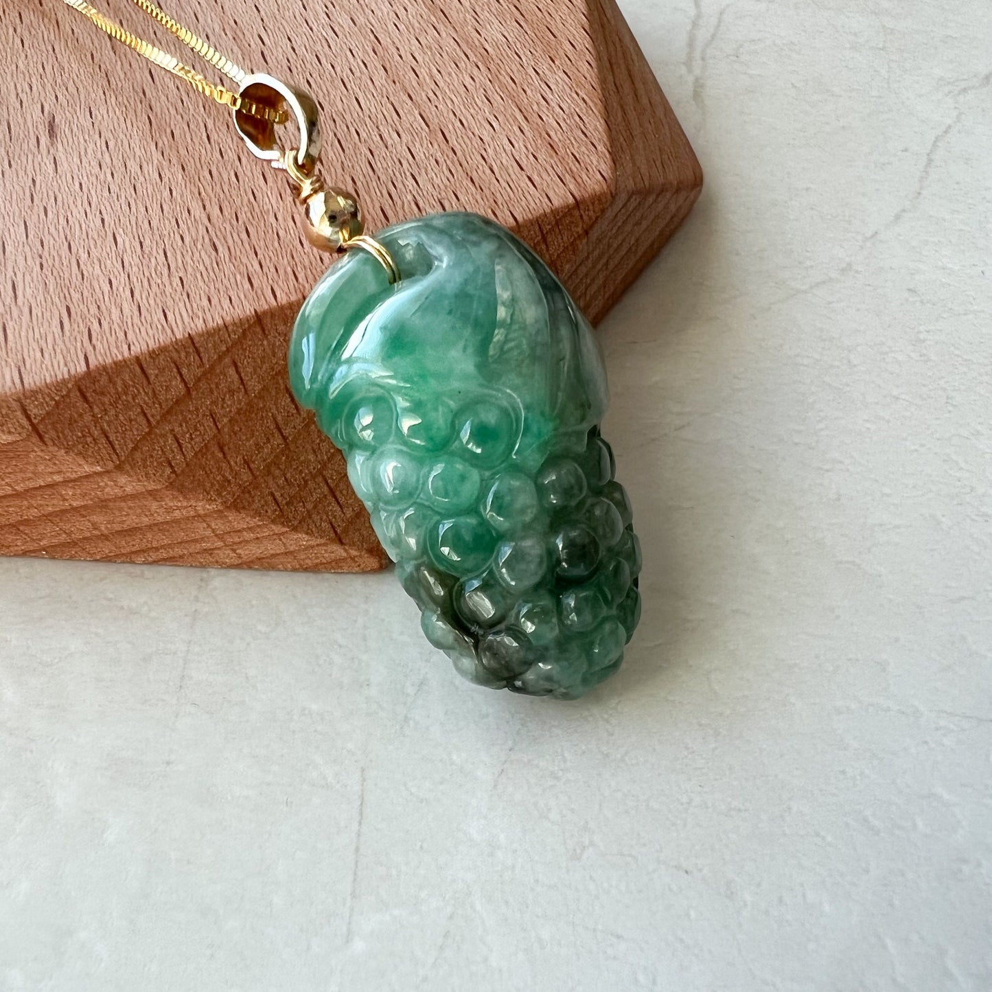 Green Jade Grape, Gold Plated, Jadeite Jade, Hand Carved Pendant Necklace, FCSG-0921-1647035832 - AriaDesignCollection