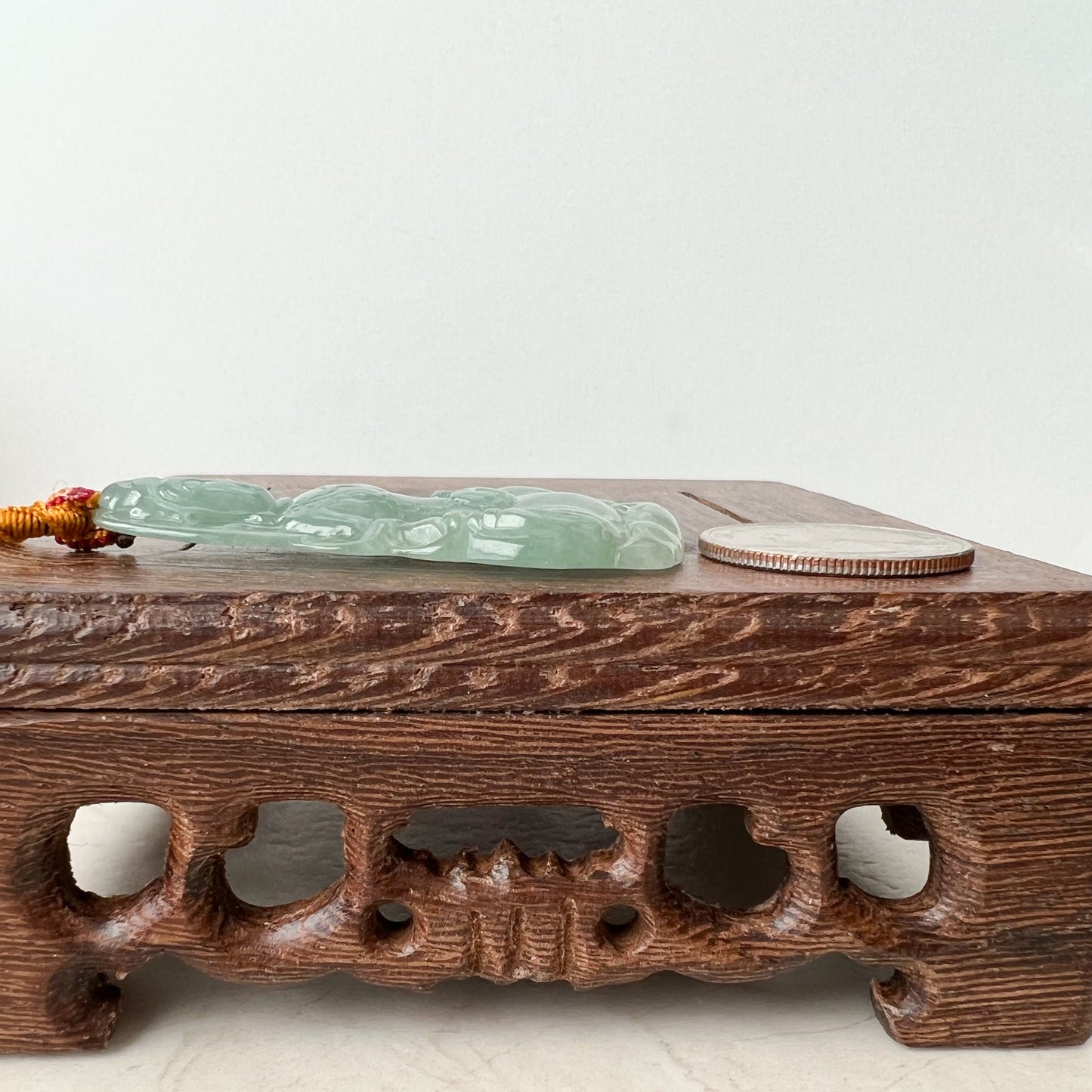 Jadeite Jade Guan Yin Avalokiteshvara Hand Carved Pendant Necklace, YJ-1221-0241350 - AriaDesignCollection