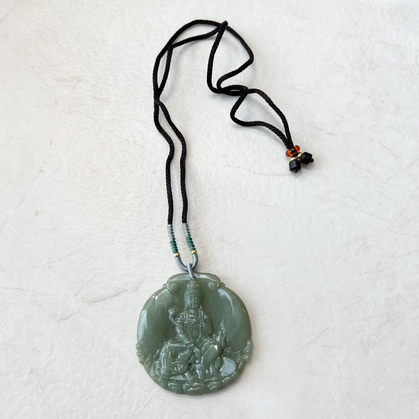 Jadeite Jade Guan Yin Avalokiteshvara Hand Carved Pendant Necklace, YJ-1221-0279050 - AriaDesignCollection