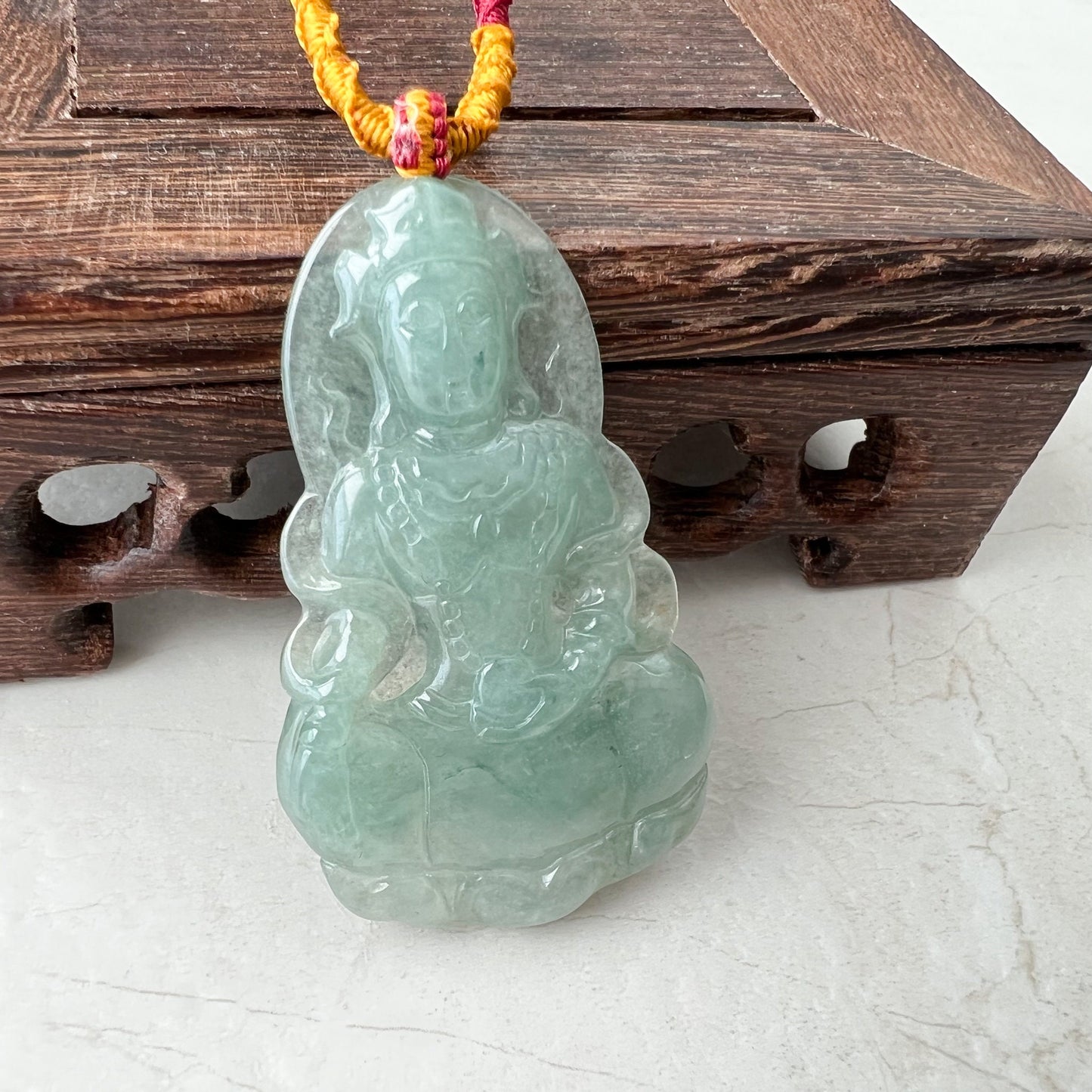Jadeite Jade Guan Yin Avalokiteshvara Hand Carved Pendant Necklace, YJ-1221-0241350 - AriaDesignCollection