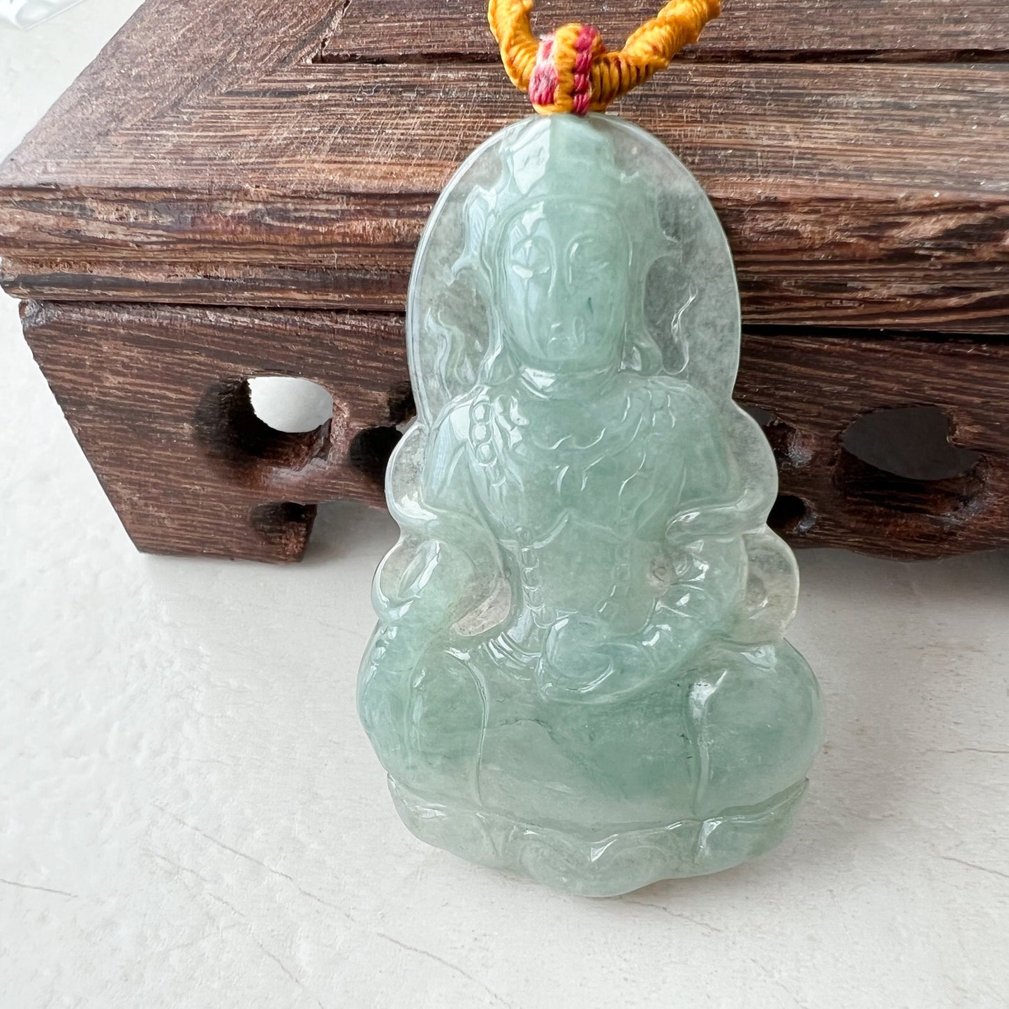 Jadeite Jade Guan Yin Avalokiteshvara Hand Carved Pendant Necklace, YJ-1221-0241350 - AriaDesignCollection