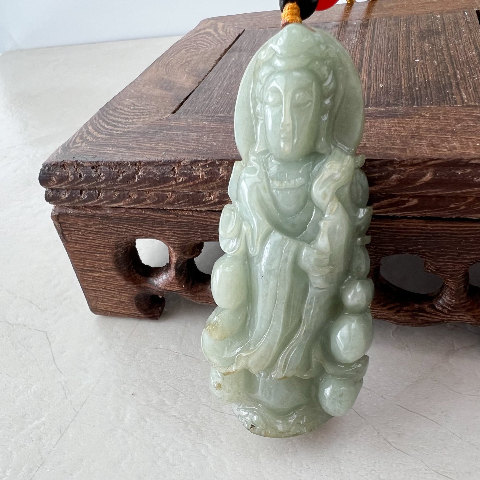Green Jadeite Jade Guan Yin Avalokiteshvara Hand Carved Pendant Necklace, YJ-1221-0235513 - AriaDesignCollection