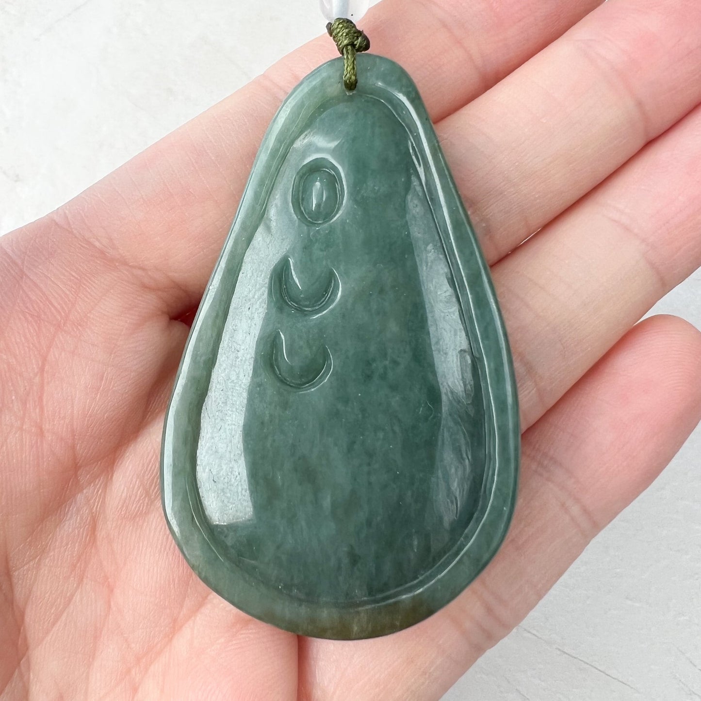 Jadeite Jade Guan Yin Avalokiteshvara and Dragon Carved Pendant Necklace, Quan Am, YJ-1221-0210864 - AriaDesignCollection