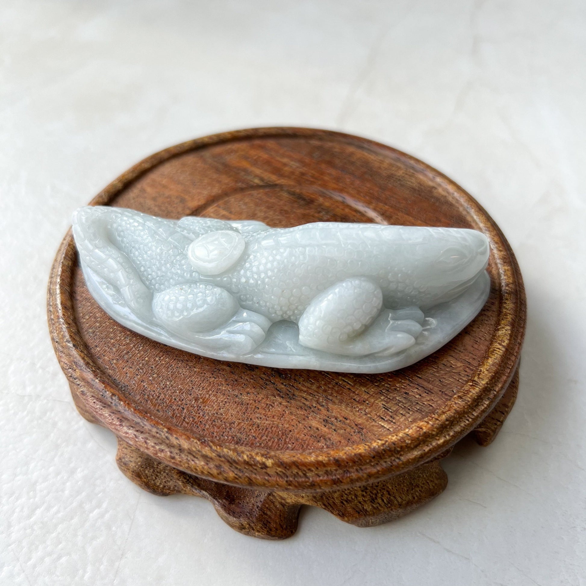 Jadeite Jade Lizard on Leaf, Feng Shui, Chinese Hand Carved Statue, Figurine, Display, Decoration, Green Jade, YJ-0322-0336530 - AriaDesignCollection