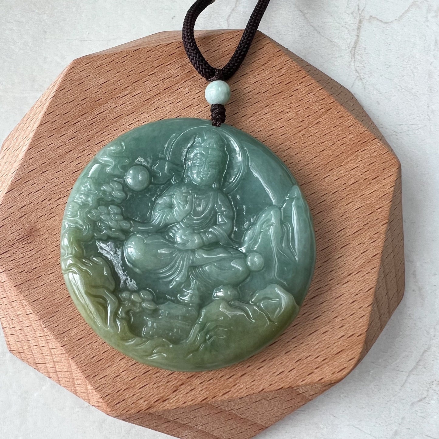 Green Jadeite Jade Guan Yin Avalokiteshvara Hand Carved Pendant Necklace, YJ-0322-0315224 - AriaDesignCollection