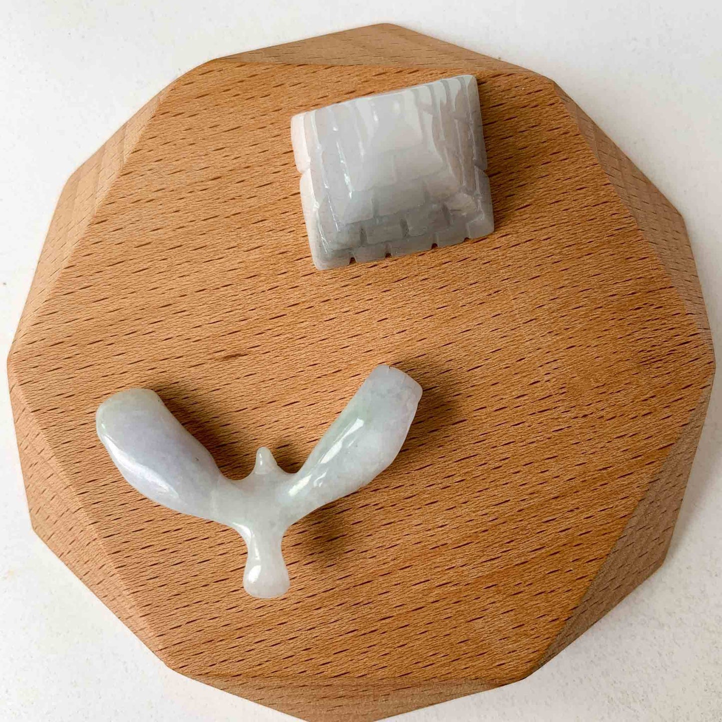 Balanced Jadeite Jade Eagle Figurine Hand Carved Jade, YJ-1221-0291189