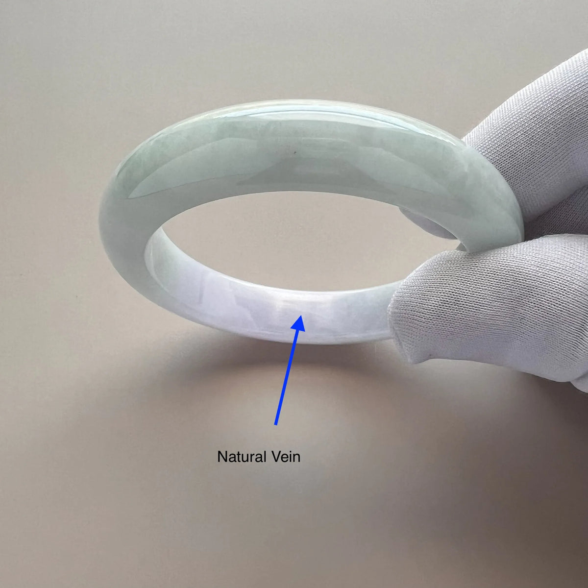 57.3 mm Light Lavender Green Burmese Type A Jadeite Jade Bangle (Classic)