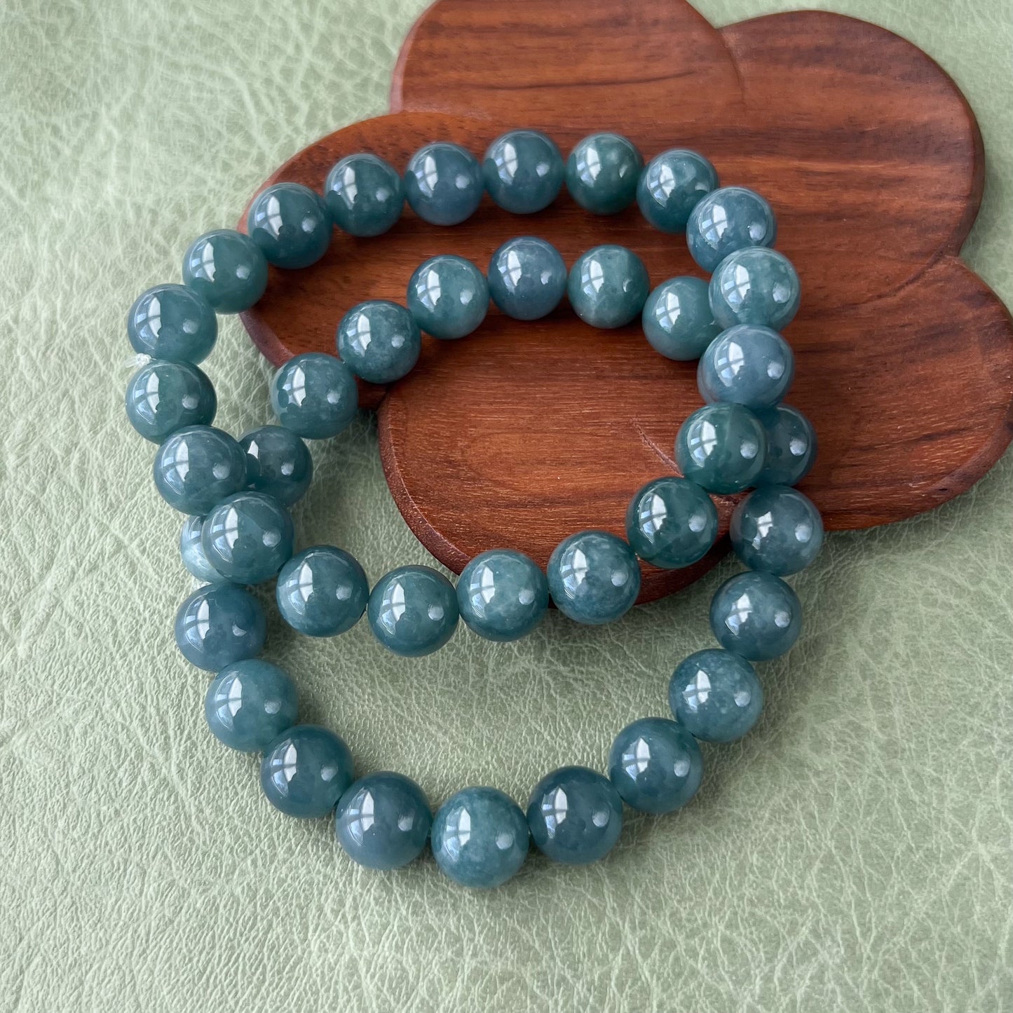 10.0 mm Blue Green Natural Jadeite Jade Round Beaded Bracelet, JUA-0424-1719715587