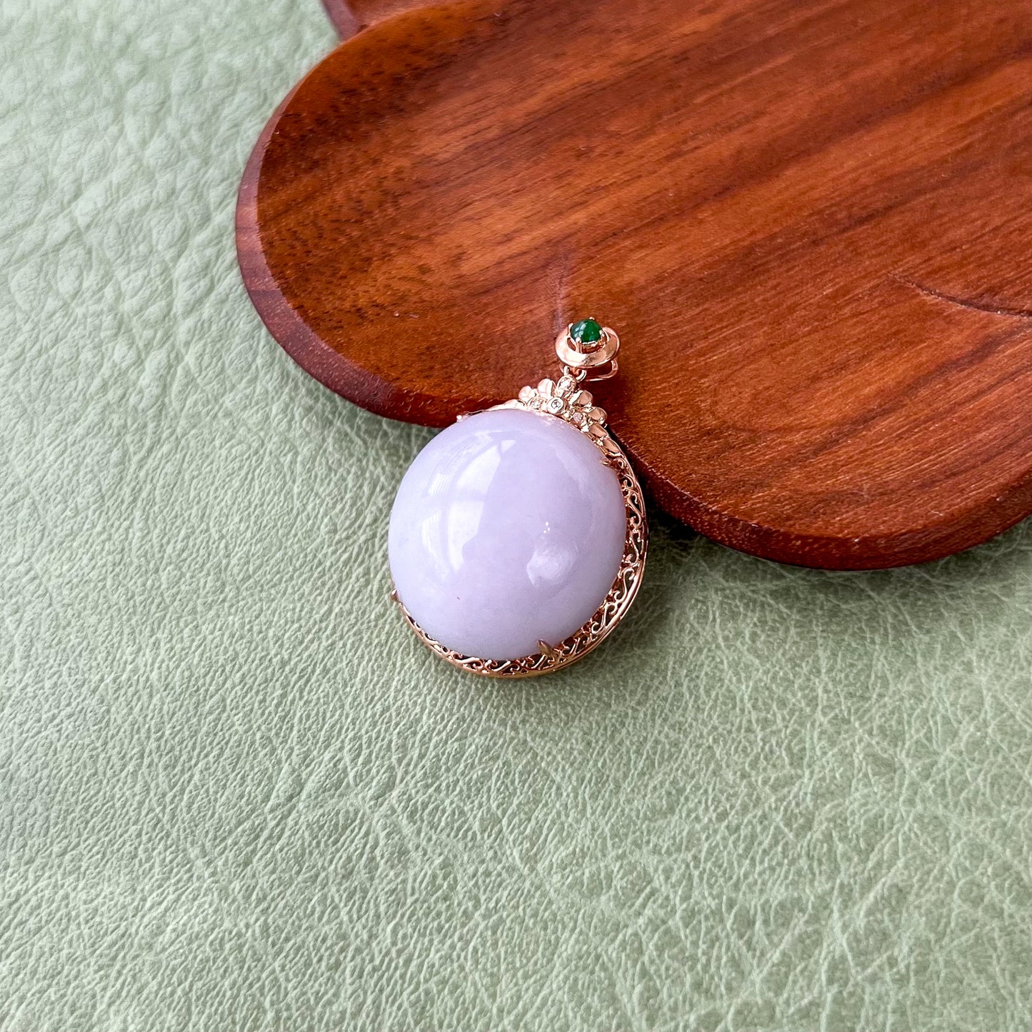 Royal Lavender Jade Pendant, Purple Jade Round Cabochon Jadeite Jade, 18K Rose Gold, Lavender, Pendant Necklace, QY-0921-DFZBTG0010622