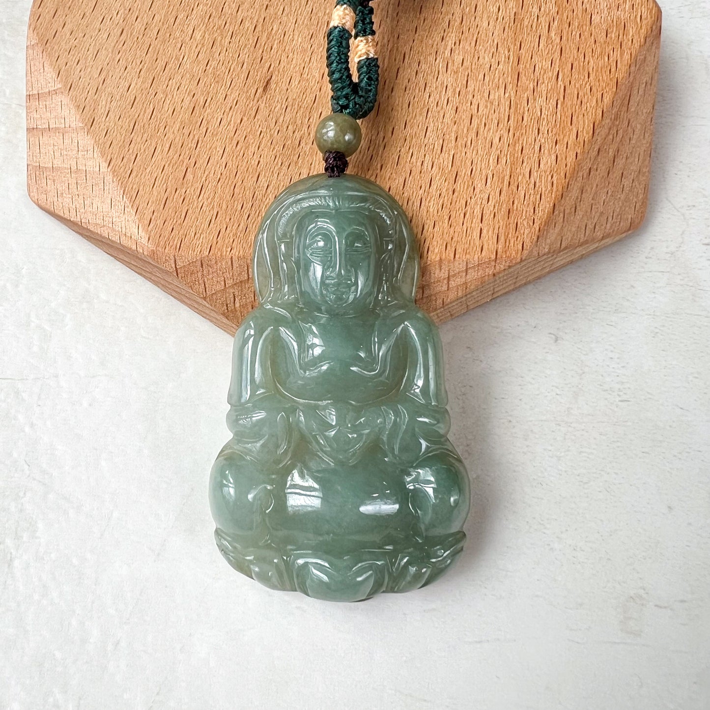 Jadeite Jade Guan Yin Avalokiteshvara Hand Carved Pendant Necklace, YJ-0321-0329835