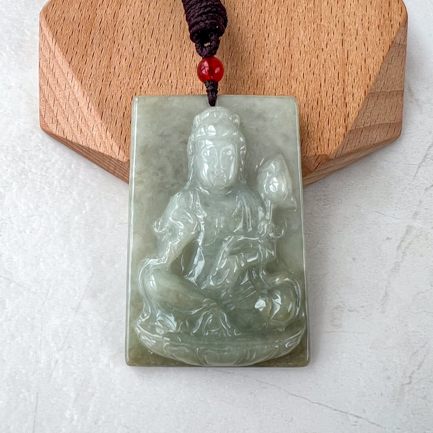 Jadeite Jade Guan Yin Avalokiteshvara Hand Carved Pendant Necklace, YJ-0321-0469026