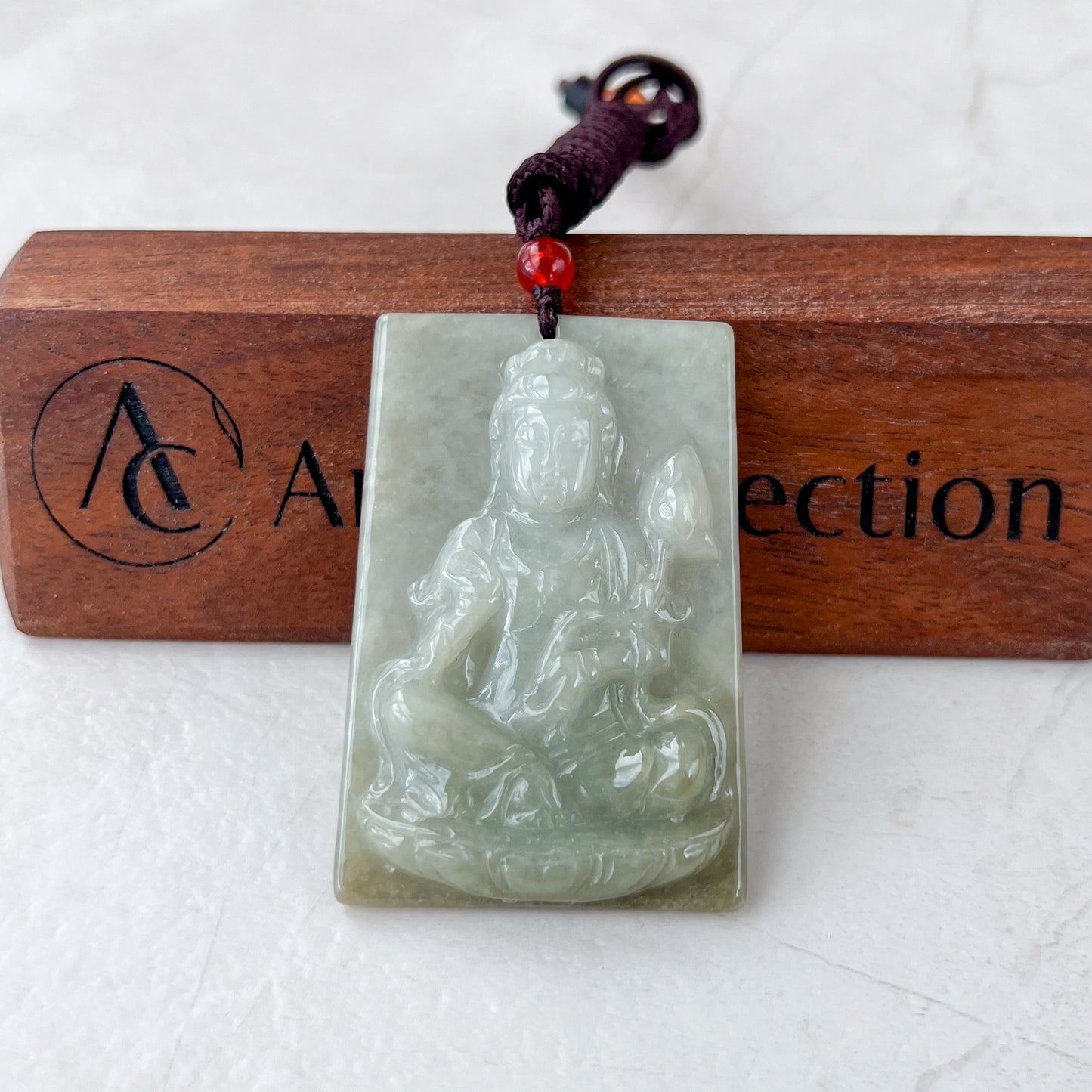 Jadeite Jade Guan Yin Avalokiteshvara Hand Carved Pendant Necklace, YJ-0321-0469026