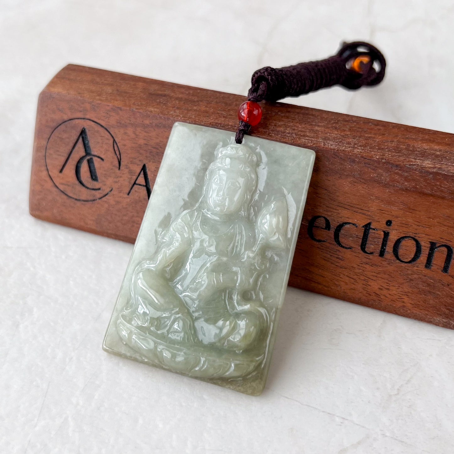 Jadeite Jade Guan Yin Avalokiteshvara Hand Carved Pendant Necklace, YJ-0321-0469026