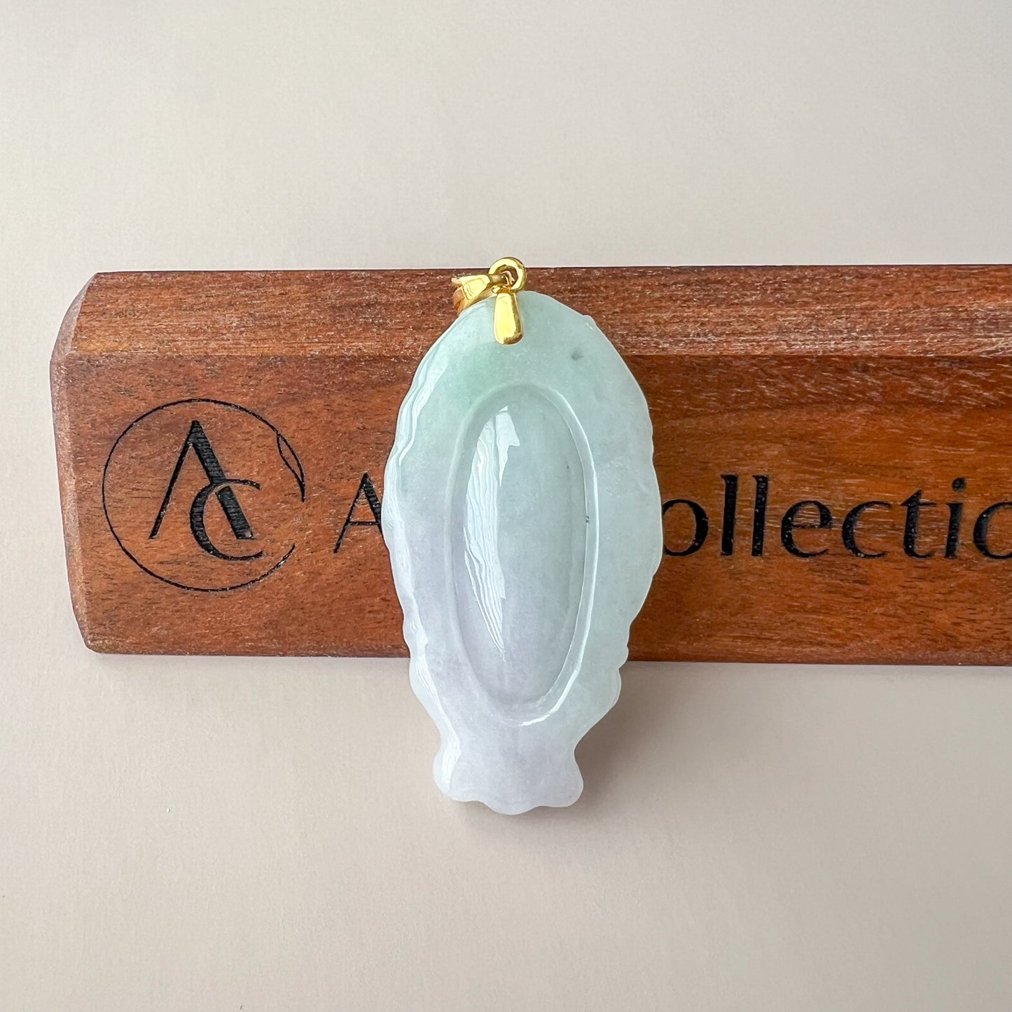 Flowing Clouds Dragon Head Jadeite Jade Pendant with 18K Gold