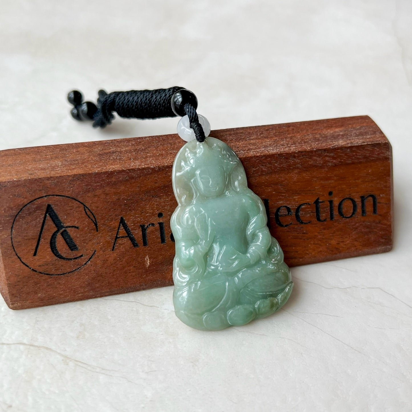 Jadeite Jade Guan Yin Avalokiteshvara Hand Carved Pendant Necklace, Quan Am, YJ-0321-0333242