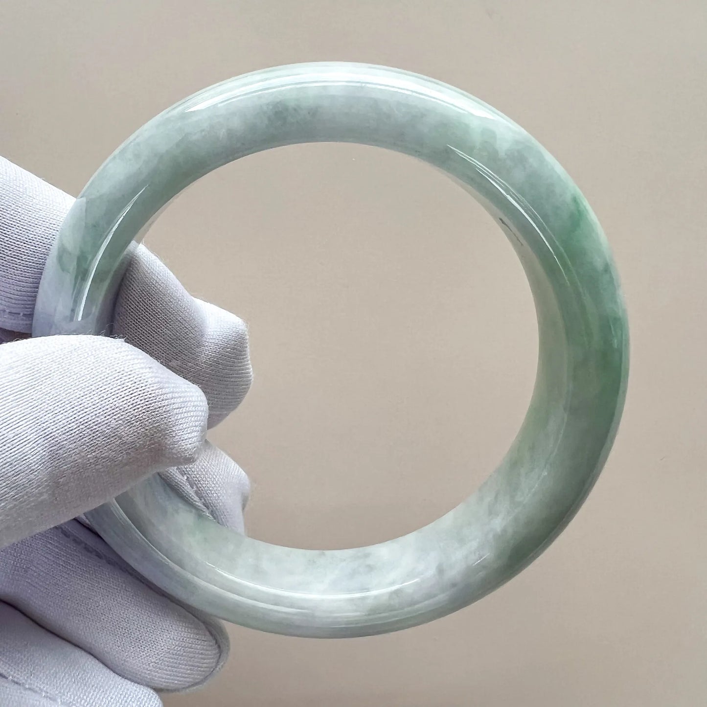 58.4 mm Light Lavender Green Burmese Type A Jadeite Jade Bangle (Classic)