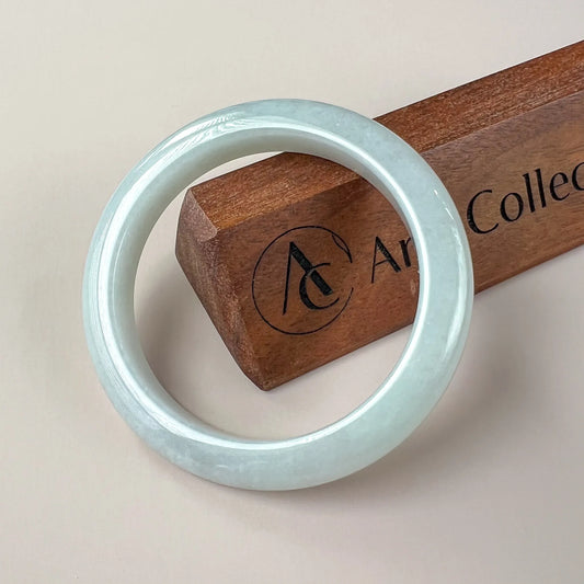 Aria Collection polished light green Natural Jade round bangle with smooth glossy finish