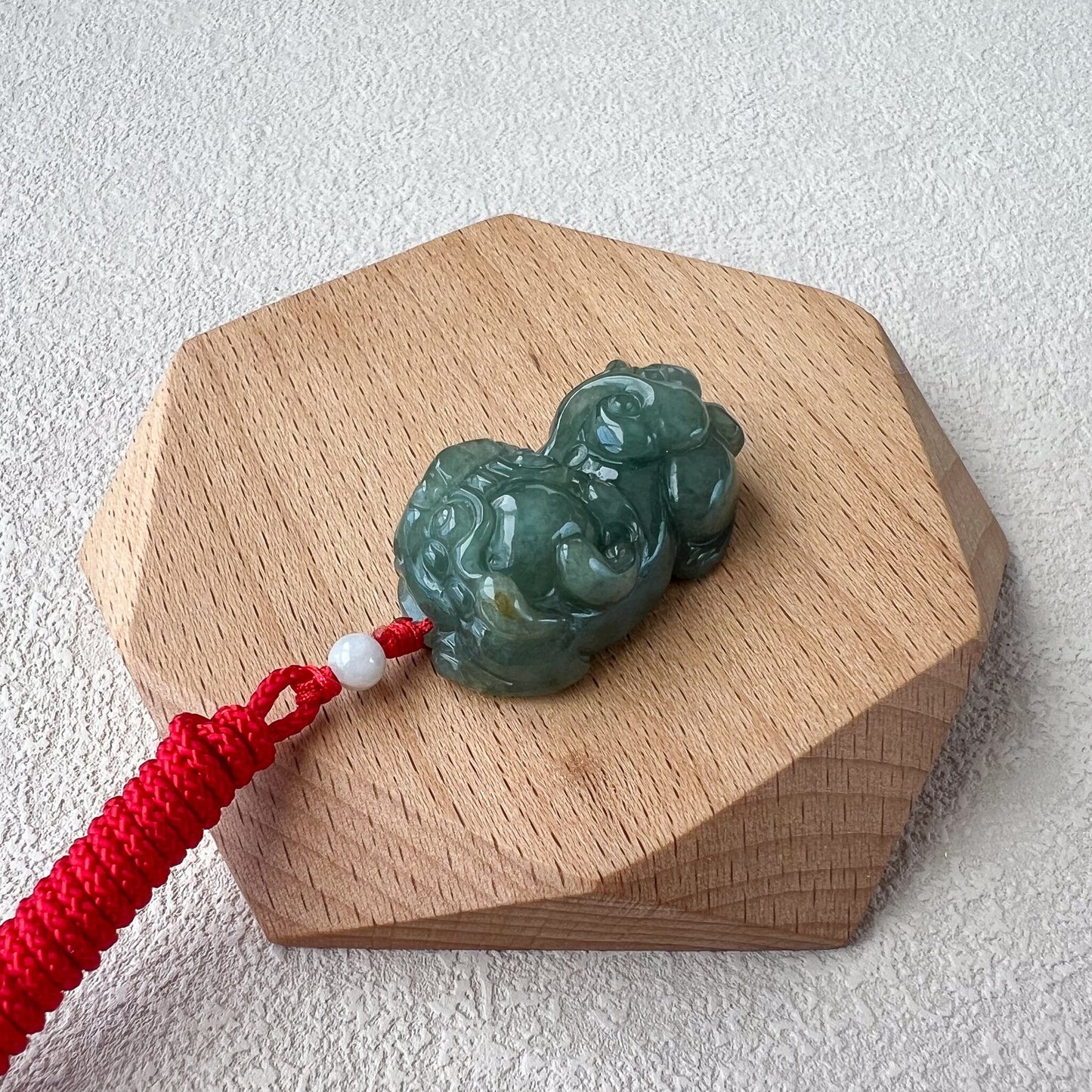 Green Jadeite Jade, Dragon Pixiu Pi Xiu Dragon Chinese Carved Pendant, 貔貅, YJ-0223-0404516