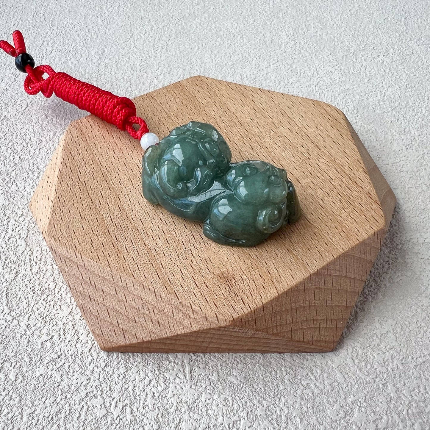 Green Jadeite Jade, Dragon Pixiu Pi Xiu Dragon Chinese Carved Pendant, 貔貅, YJ-0223-0404516