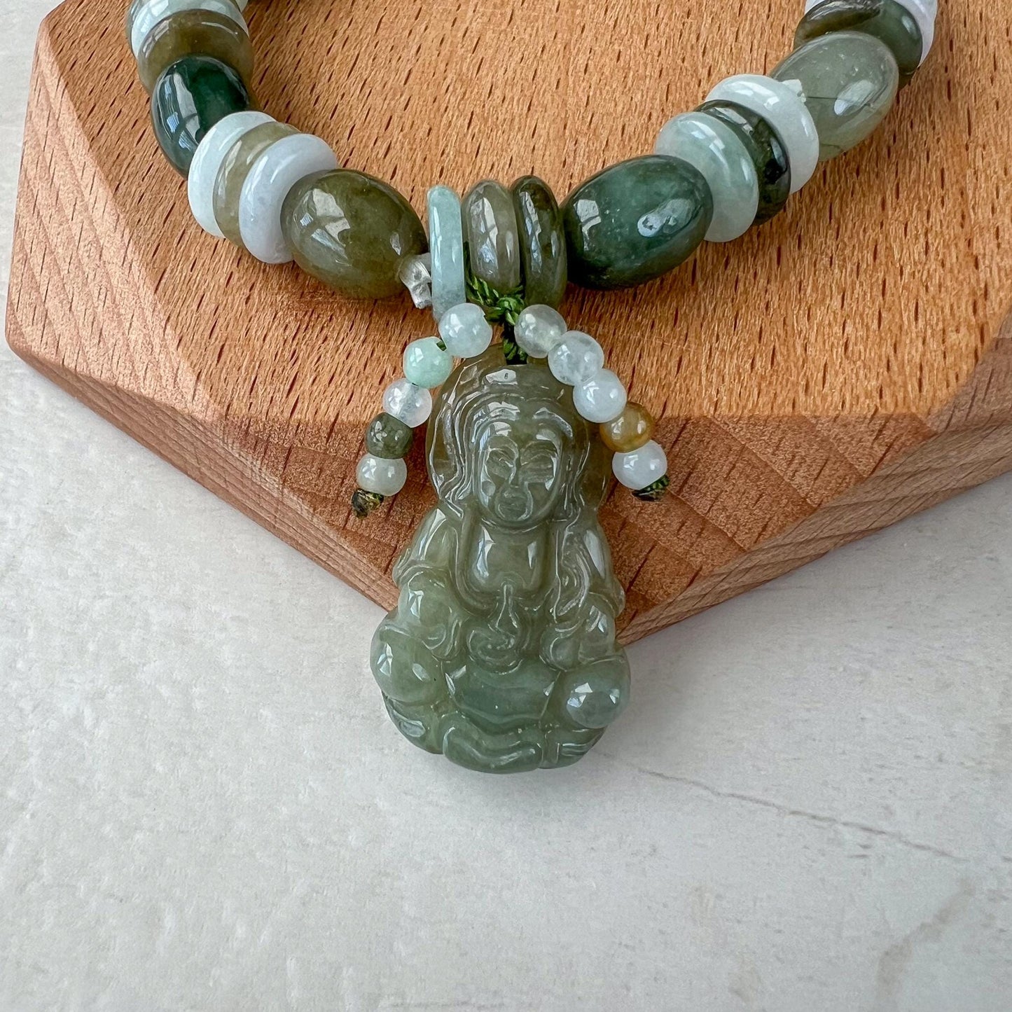 Jadeite Jade Guan Yin Kwan Yin, Avalokitesvara Carved Bracelet, 观音, YW-0110-1728960836