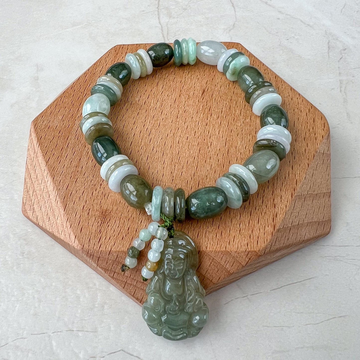 Jadeite Jade Guan Yin Kwan Yin, Avalokitesvara Carved Bracelet, 观音, YW-0110-1728960836