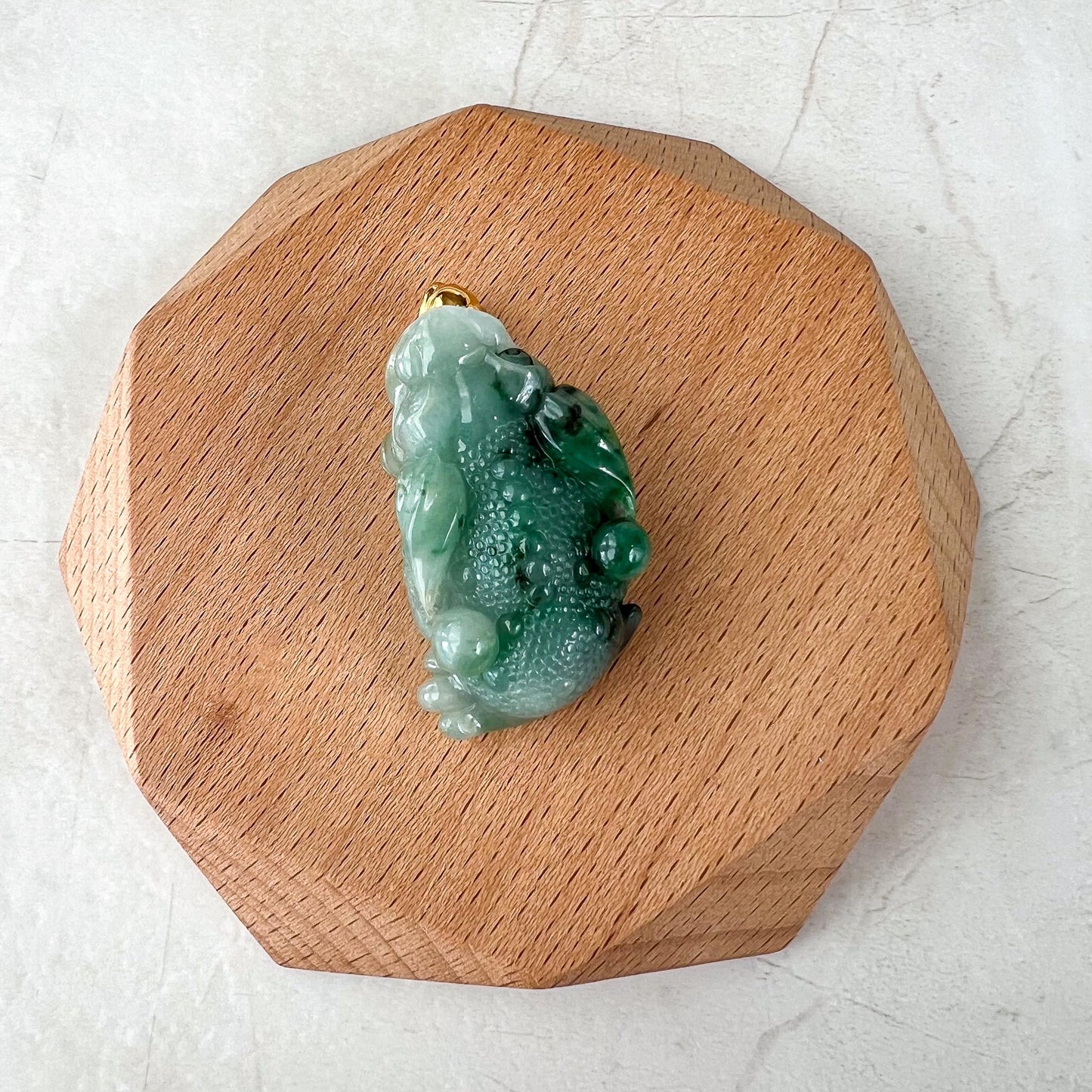 Lucky Pi Xiu Toad Jade Pendant with 18k Gold Bail, 貔貅, 三脚金蟾, Jadeite Jade Pendant, YGR-0823-1732135416