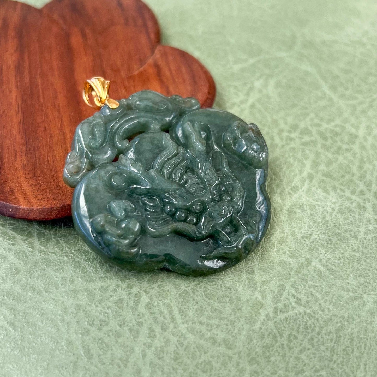 Prosperity Ruyi Dragon Pendant Jade Pendant, Jadeite Jade 如意 Hand Carved Pendant with 18K Gold, YO-0424-1736723308