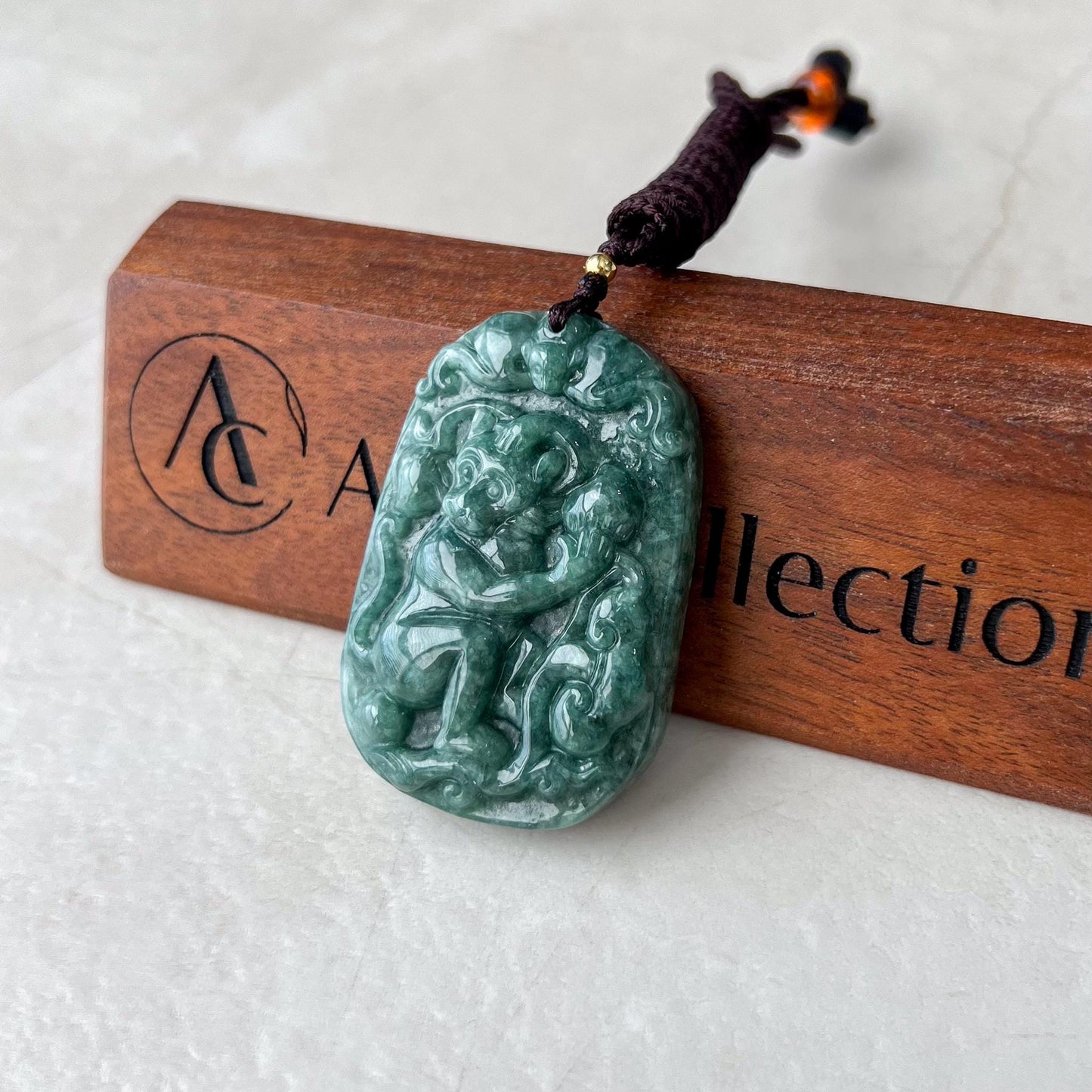 Green Jade Monkey with Peach, Jadeite Jade Carved Pendant Necklace, YJ-0422-0361891