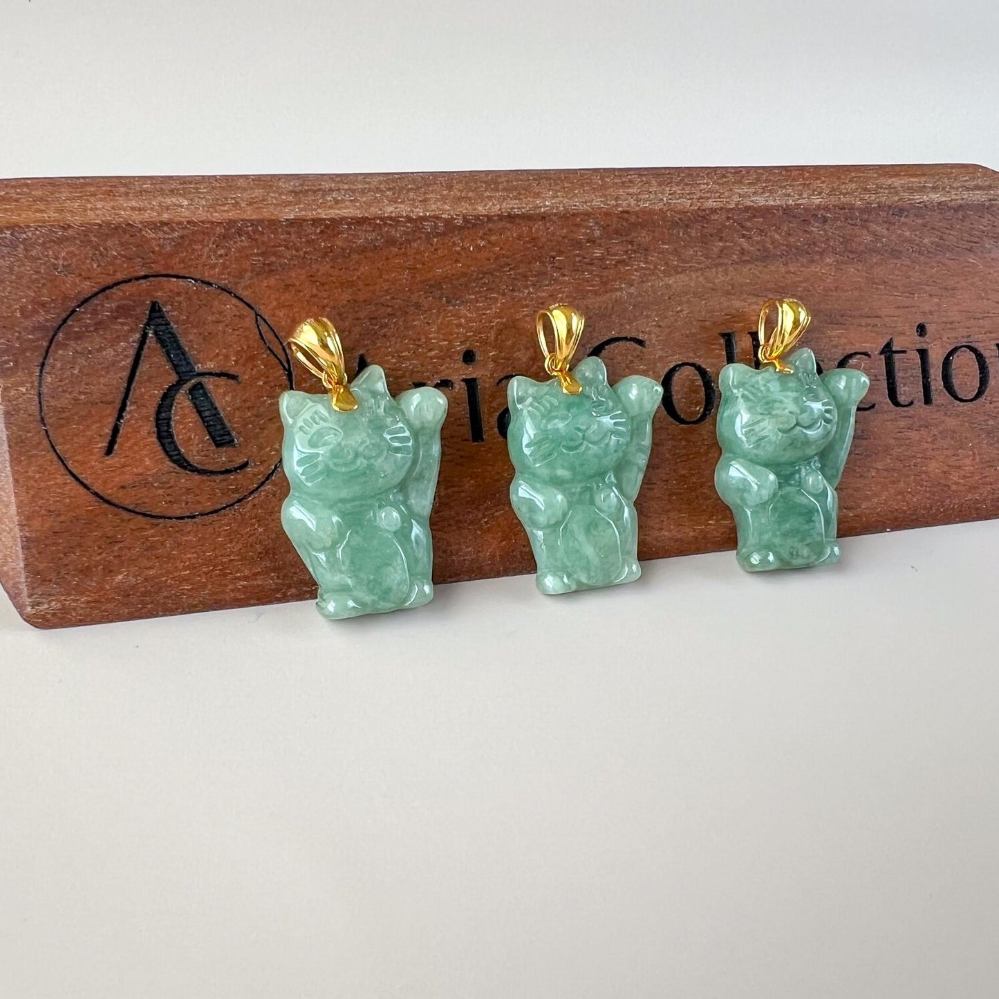 Jadeite Jade Fortune Money Cat 18K Gold Bail, Maneki-neko, Maneki Cat, Green Jade Pendant, FIN-0424-1760737803