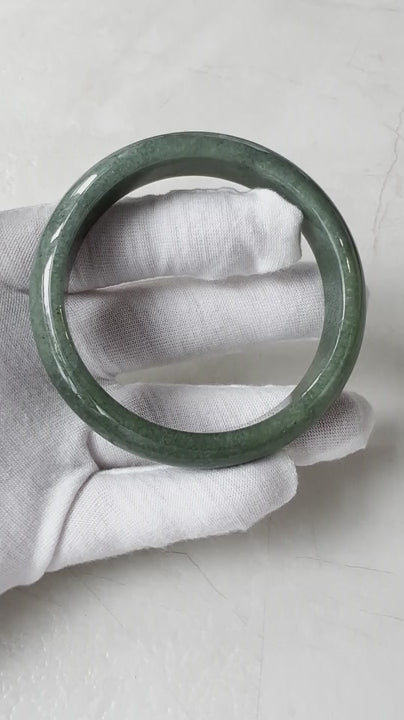 Natural Grade A Jadeite Jade Bangle from Burma/Myanmar