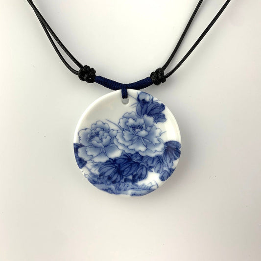 Chinese Porcelain Handmade Necklace, Chinese Decorative Pendant Necklace, Porcelain Pendant, YW-0110-1645827003 - AriaDesignCollection