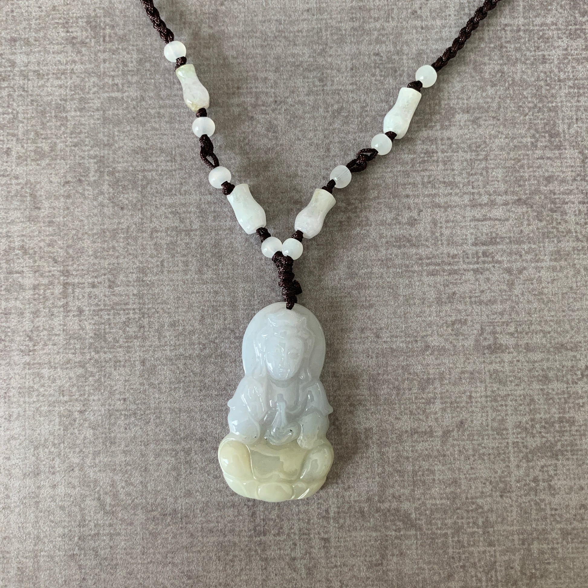 Jadeite Jade Guan Yin Avalokiteshvara Carved Pendant, Quan Am, YW-0110-1646848379 - AriaDesignCollection
