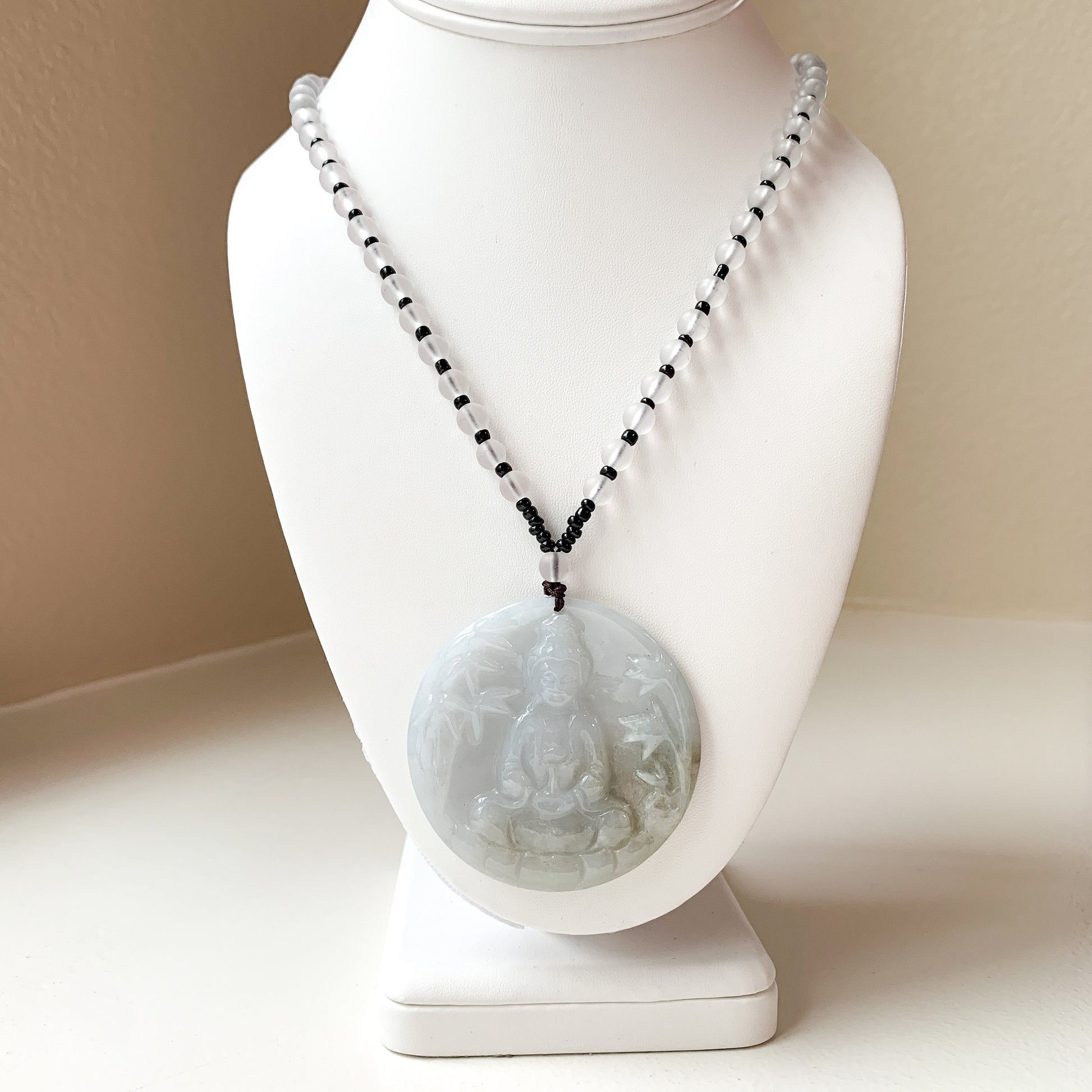 Large Jadeite Jade Guan Yin Avalokiteshvara Hand Carved Pendant Necklace, YJ-0321-0360492 - AriaDesignCollection