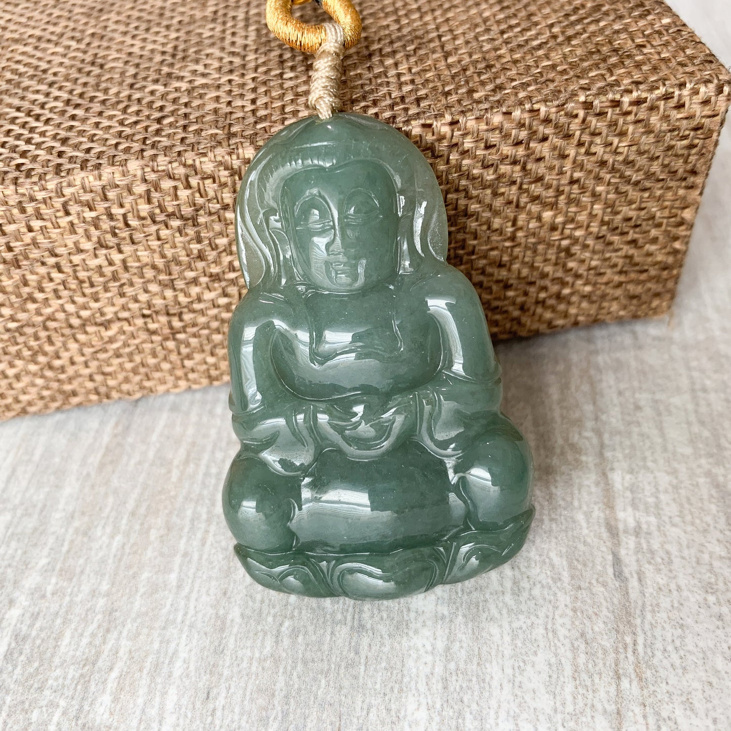 Jadeite Jade Guan Yin Avalokiteshvara Hand Carved Pendant Necklace, YJ-0321-0372113 - AriaDesignCollection