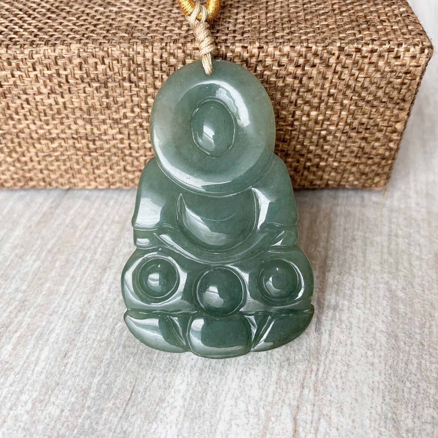 Jadeite Jade Guan Yin Avalokiteshvara Hand Carved Pendant Necklace, YJ-0321-0372113 - AriaDesignCollection