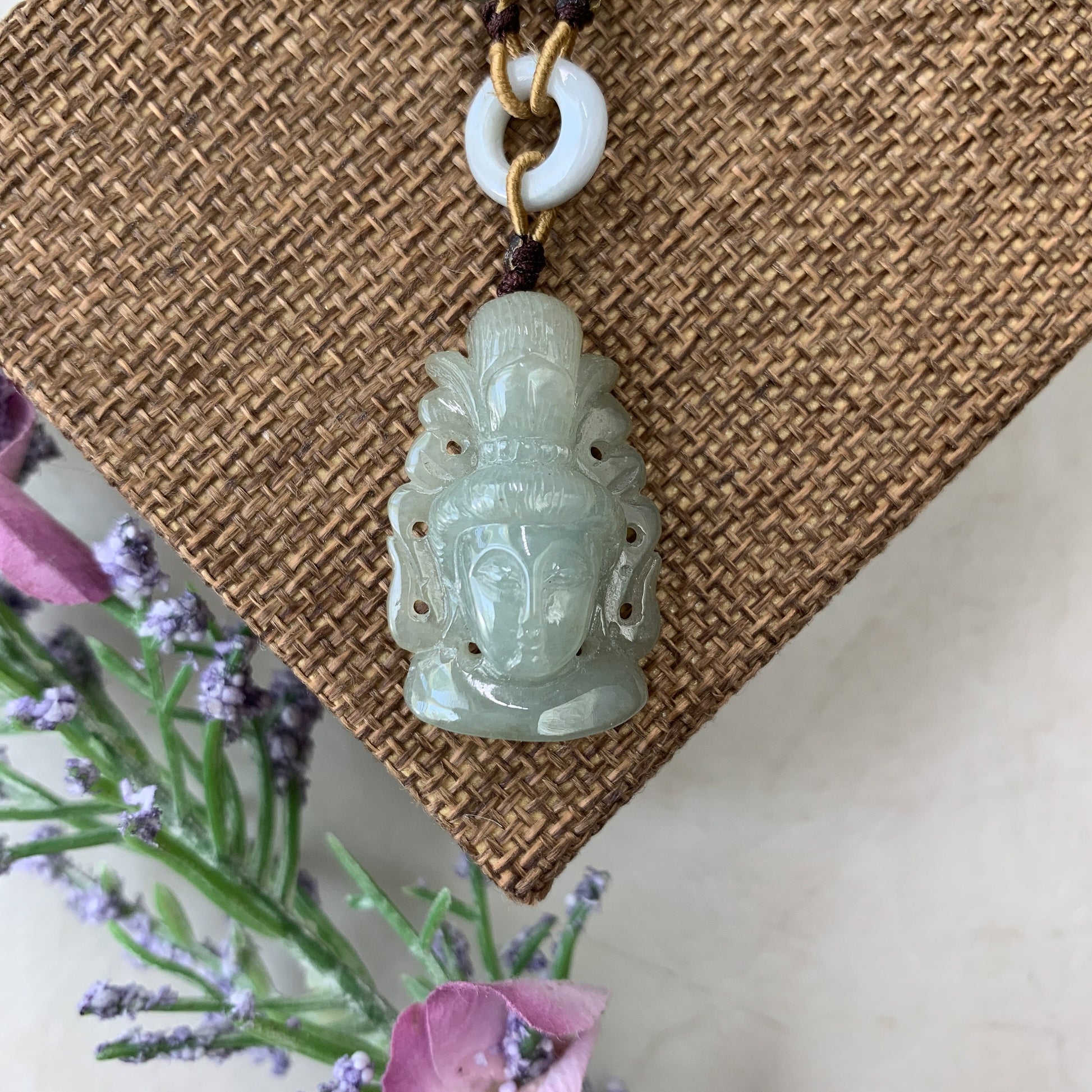 Jadeite Jade Guan Yin Avalokiteshvara Hand Carved Head Pendant, YW-0110-1646760457 - AriaDesignCollection