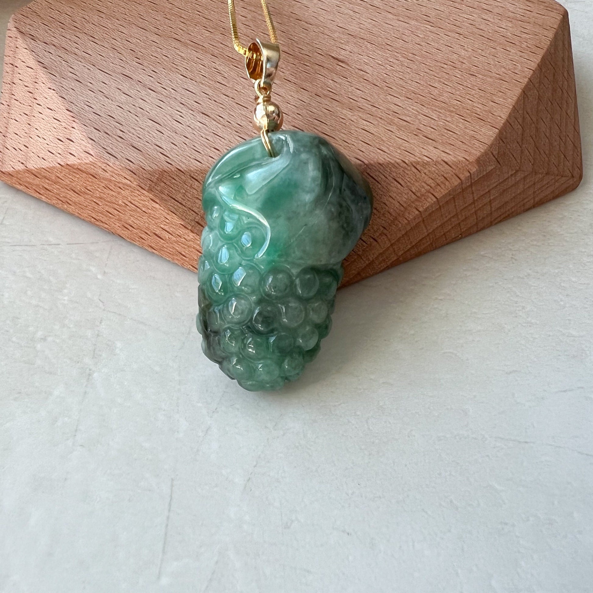 Green Jade Grape, Gold Plated, Jadeite Jade, Hand Carved Pendant Necklace, FCSG-0921-1647035832 - AriaDesignCollection