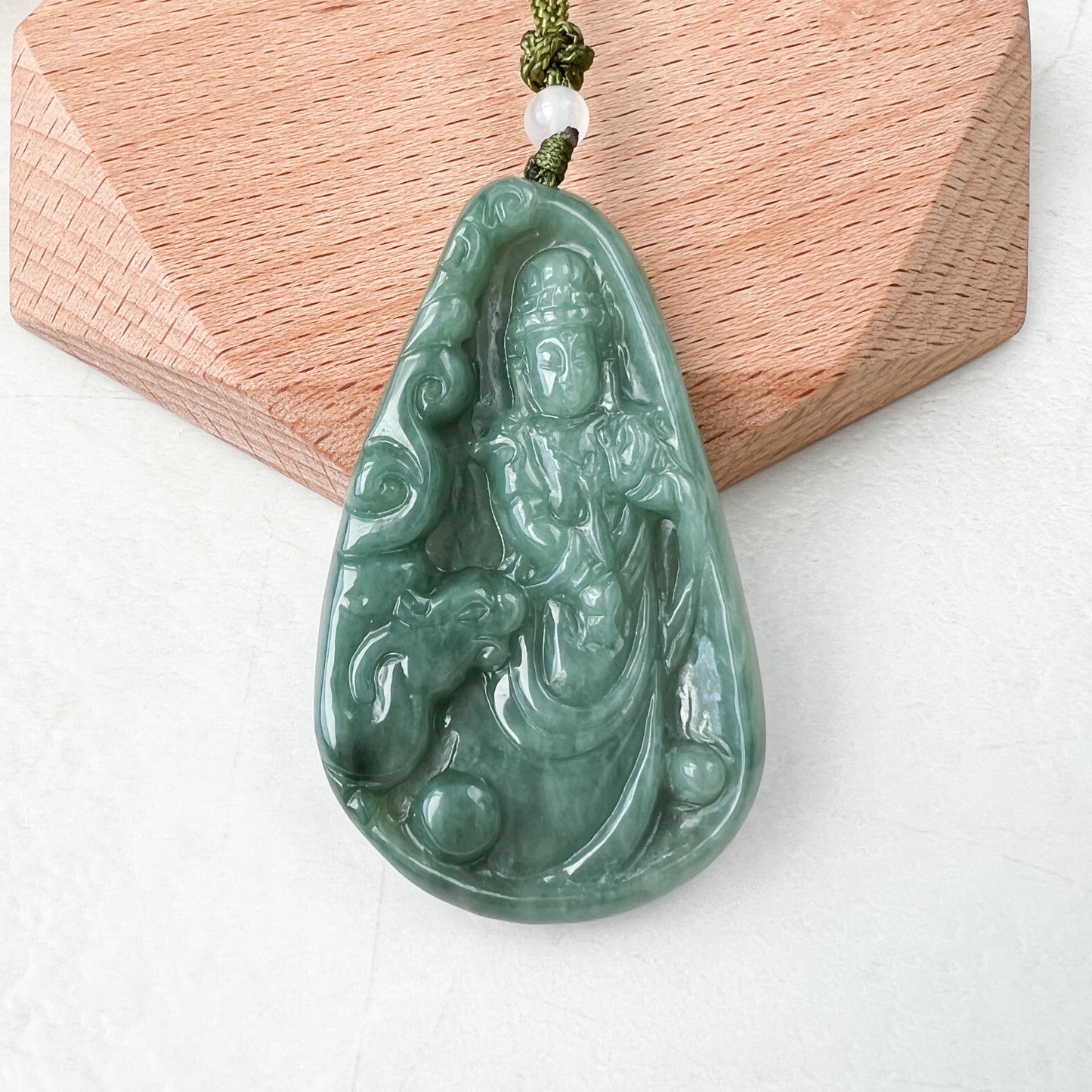 Jadeite Jade Guan Yin Avalokiteshvara and Dragon Carved Pendant Necklace, Quan Am, YJ-1221-0210864 - AriaDesignCollection