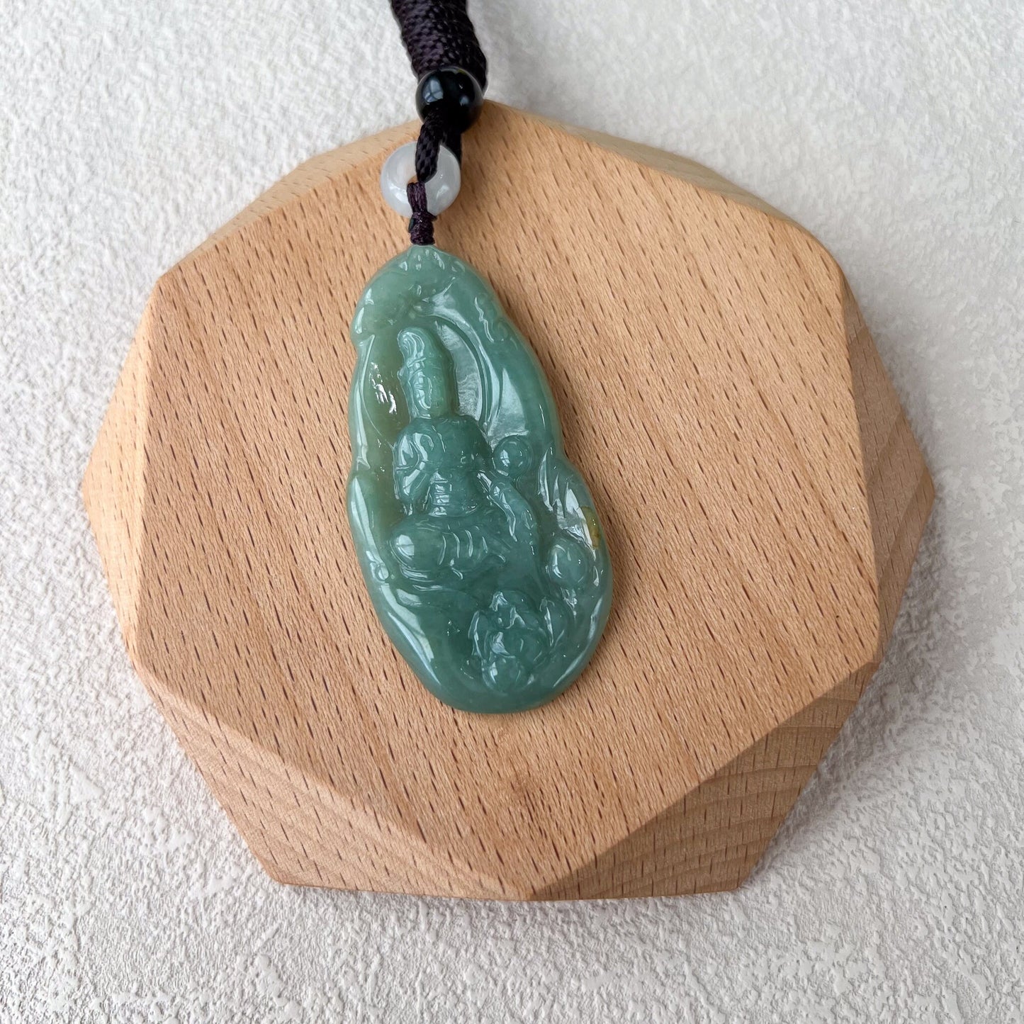 Green Jadeite Jade Guan Yin Avalokiteshvara, 观音, Hand Carved Pendant Necklace, BGC-1122-0027600