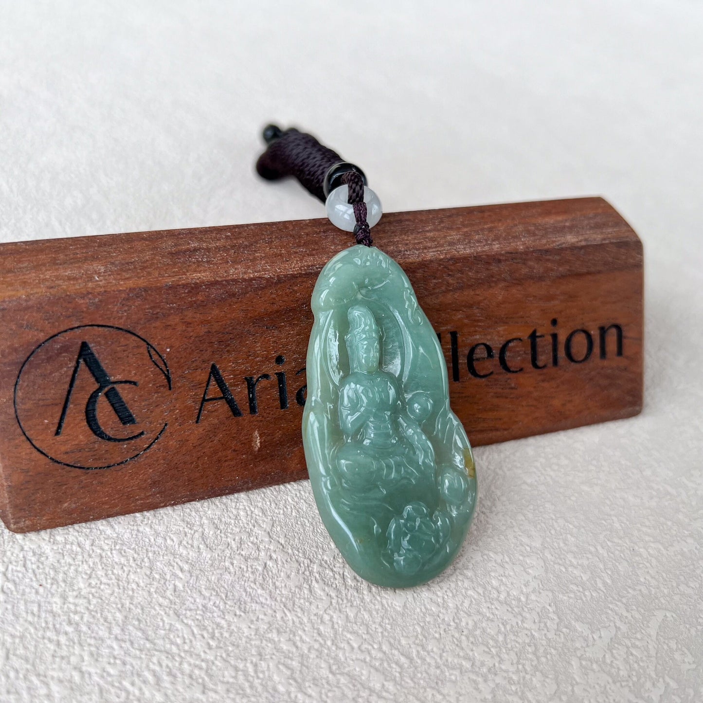 Green Jadeite Jade Guan Yin Avalokiteshvara, 观音, Hand Carved Pendant Necklace, BGC-1122-0027600