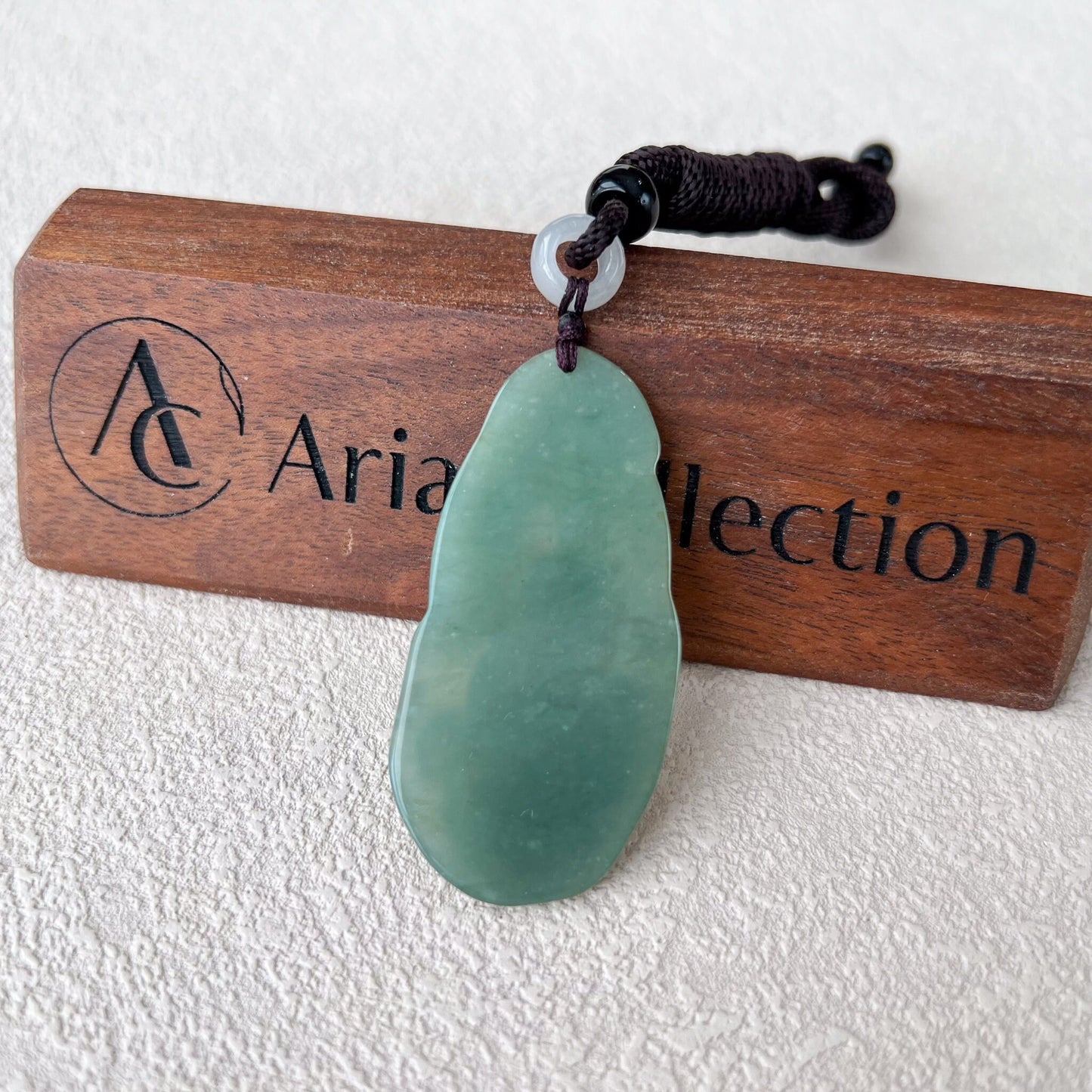 Green Jadeite Jade Guan Yin Avalokiteshvara, 观音, Hand Carved Pendant Necklace, BGC-1122-0027600