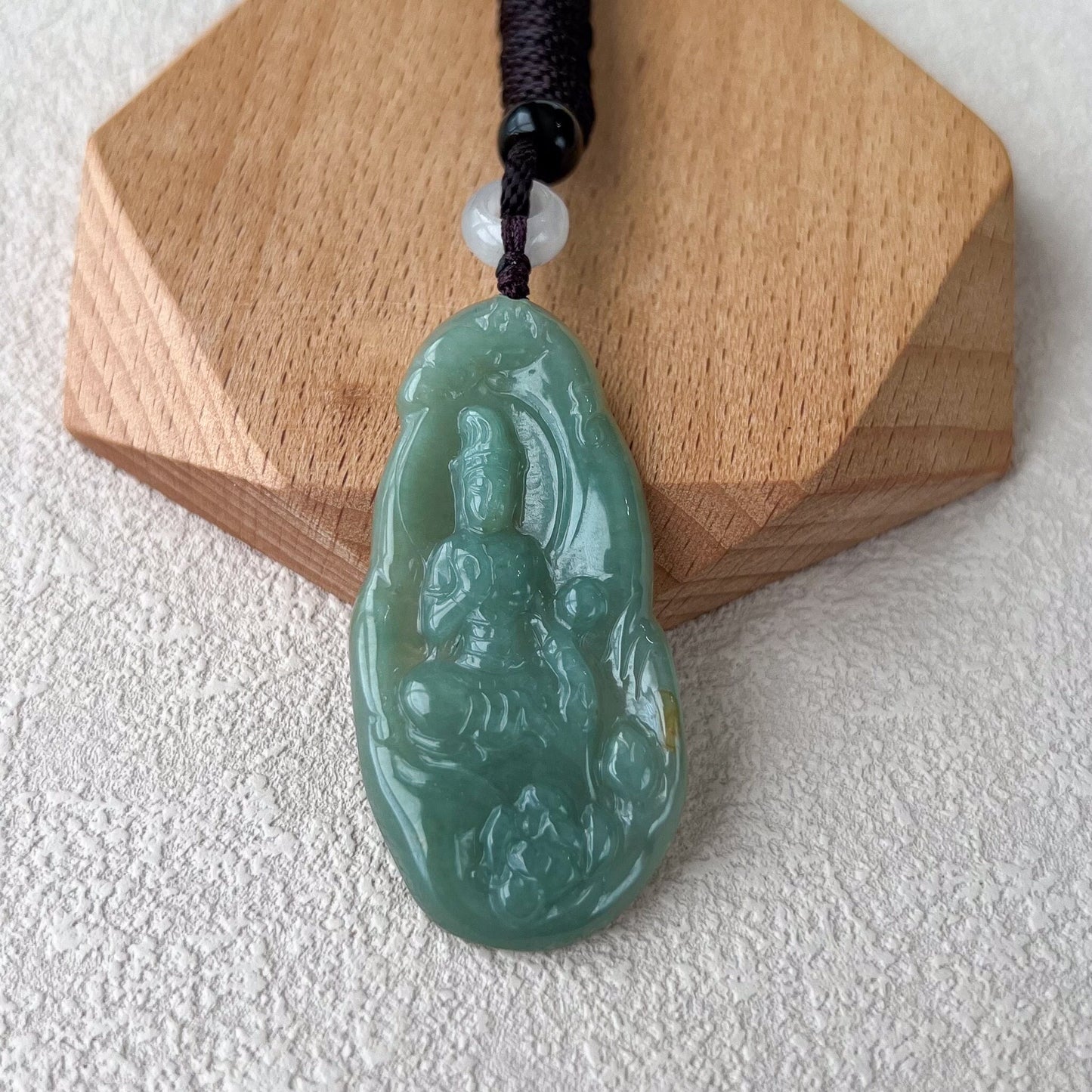Green Jadeite Jade Guan Yin Avalokiteshvara, 观音, Hand Carved Pendant Necklace, BGC-1122-0027600